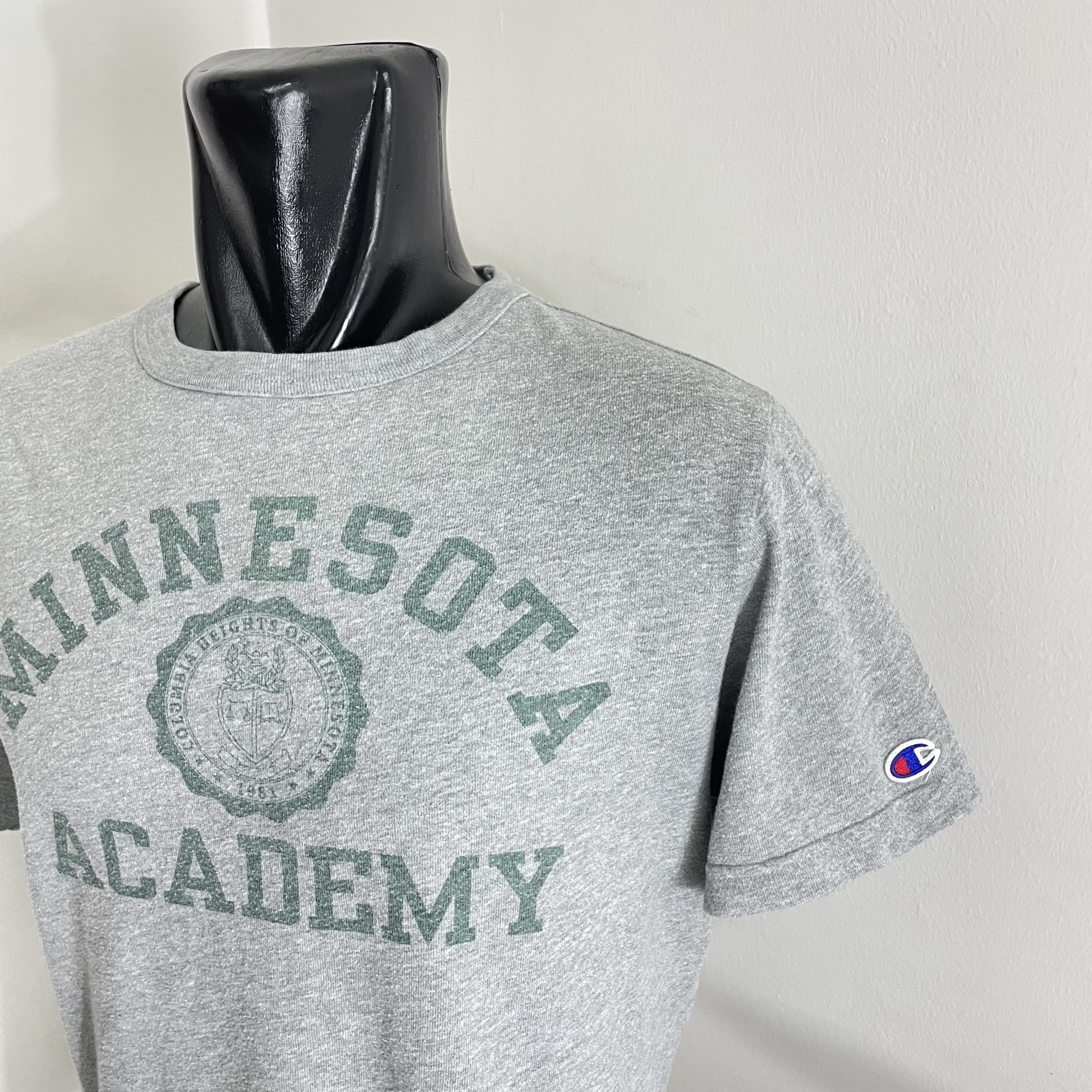 Champion × Vintage MINNESOTA ACADEMY TSHIRT BY CHAMPION Size US L / EU 52-54 / 3 - 5 Thumbnail