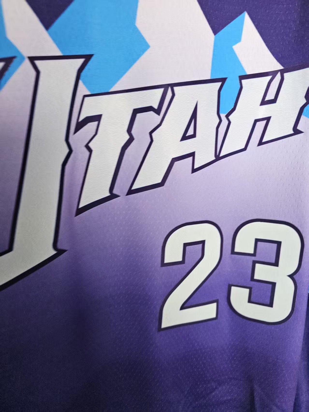 NBA Jazz #23 Markkanen Jersey Size US XL / EU 56 / 4 - 3 Thumbnail