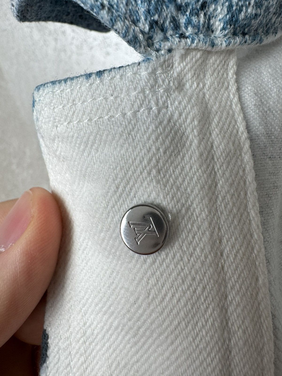 Louis Vuitton Louis Vuitton Monogram Gradient Denim Jacket Size US XS / EU 42 / 0 - 15 Thumbnail