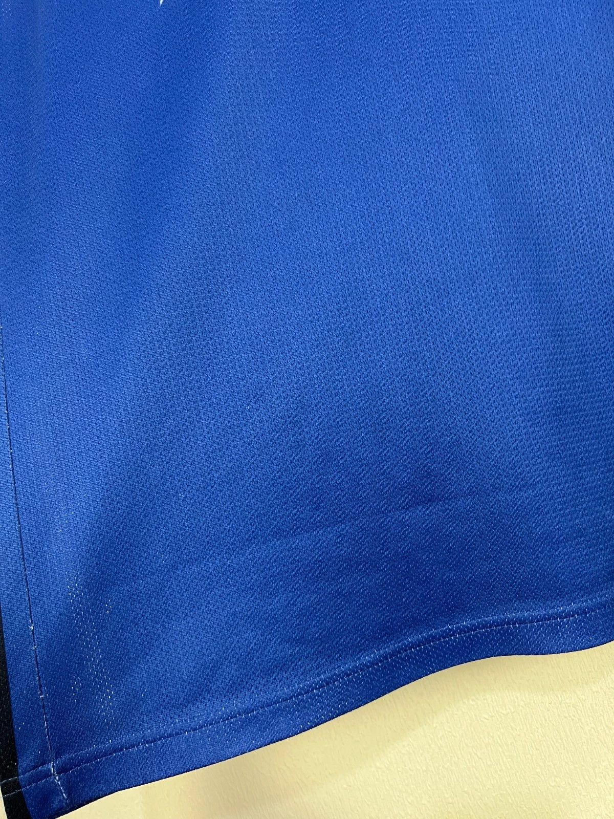 Champion Vintage 90's Champion Italy Basketball Jersey Shirt Maglia Size US L / EU 52-54 / 3 - 4 Thumbnail