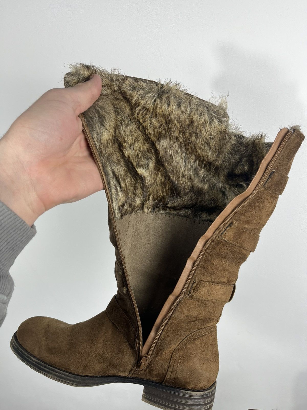 Other Women’s Suede Buckle Knee High Boots Faux Fur Biker EU 40 Size US 9 / IT 39 - 12 Thumbnail