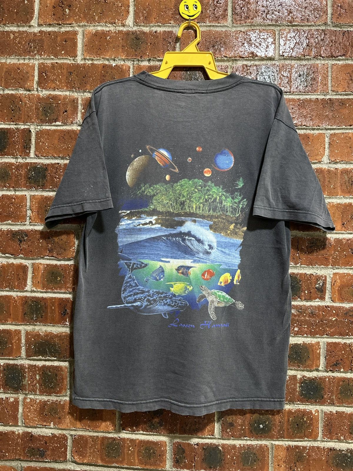 Vintage Vintage 90s Lassen Hawaii Sun Faded Tee Size US L / EU 52-54 / 3 - 1 Thumbnail
