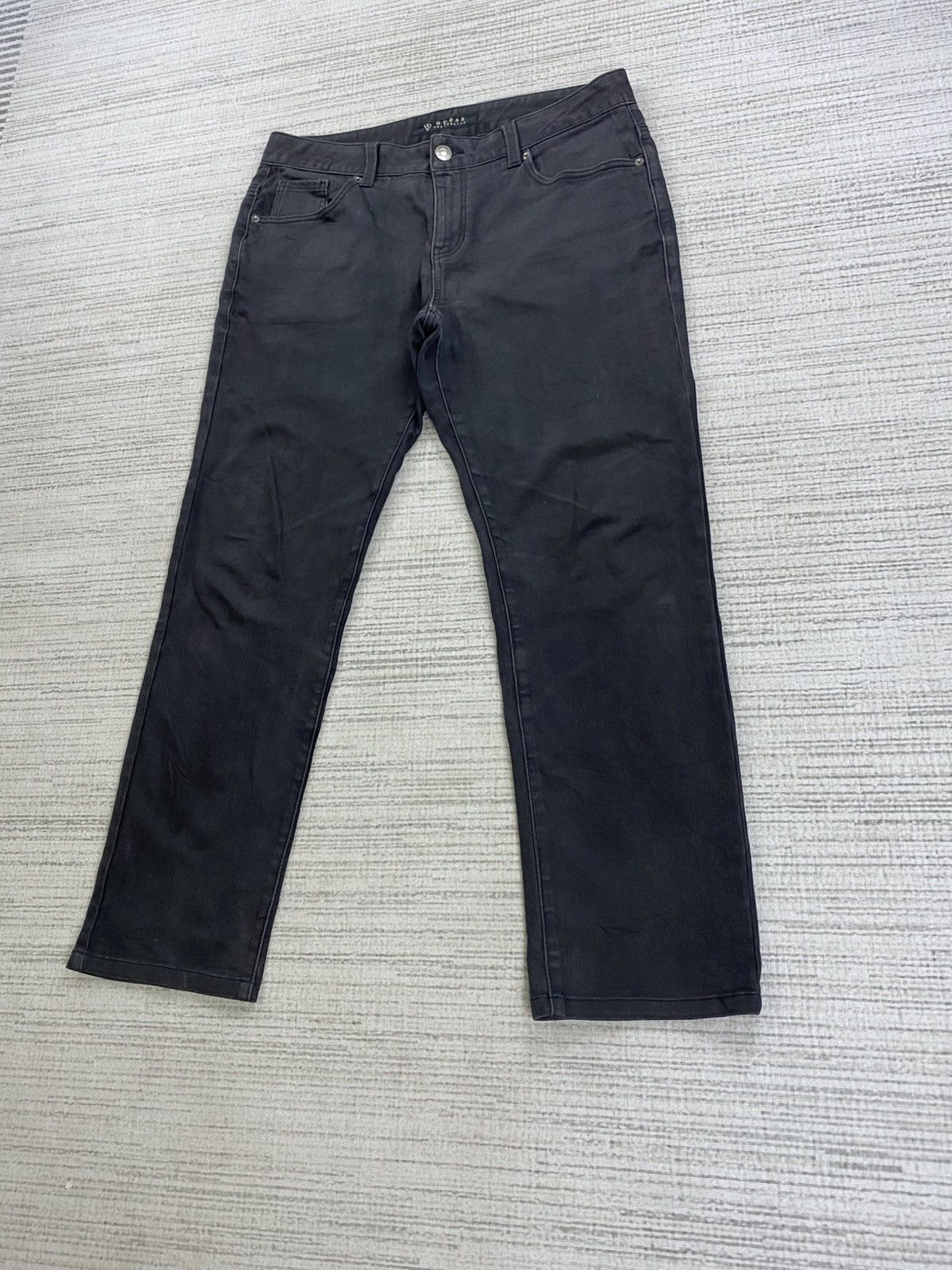 Guess × Japanese Brand × Vintage Vintage Guess Los Angeles Metal Logo All Black Denim Pants Size US 34 / EU 50 - 4 Thumbnail