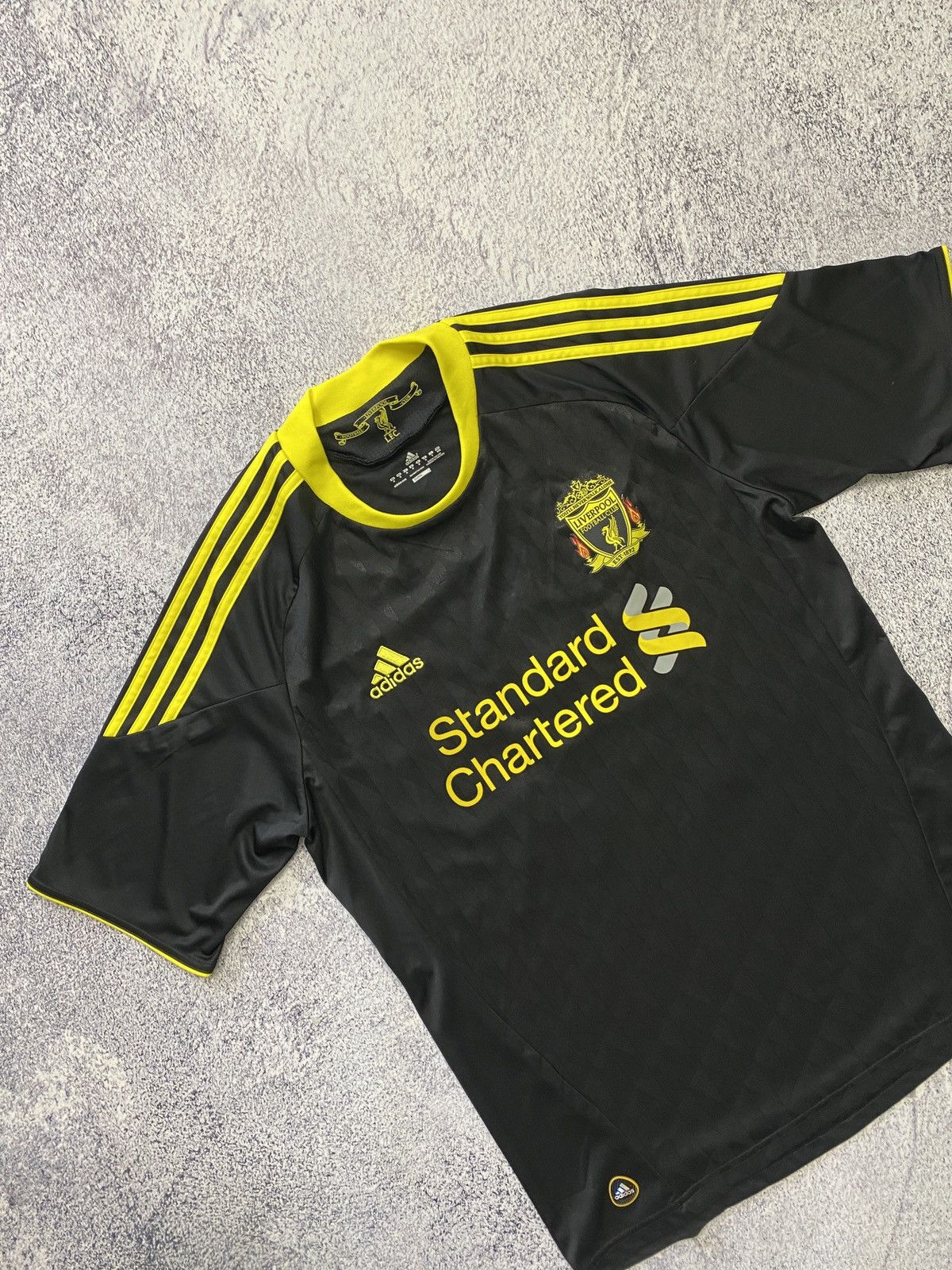 Adidas Adidas Liverpool 2010 2011 Soccer Jersey Third Shirt Size US M / EU 48-50 / 2 - 2 Thumbnail