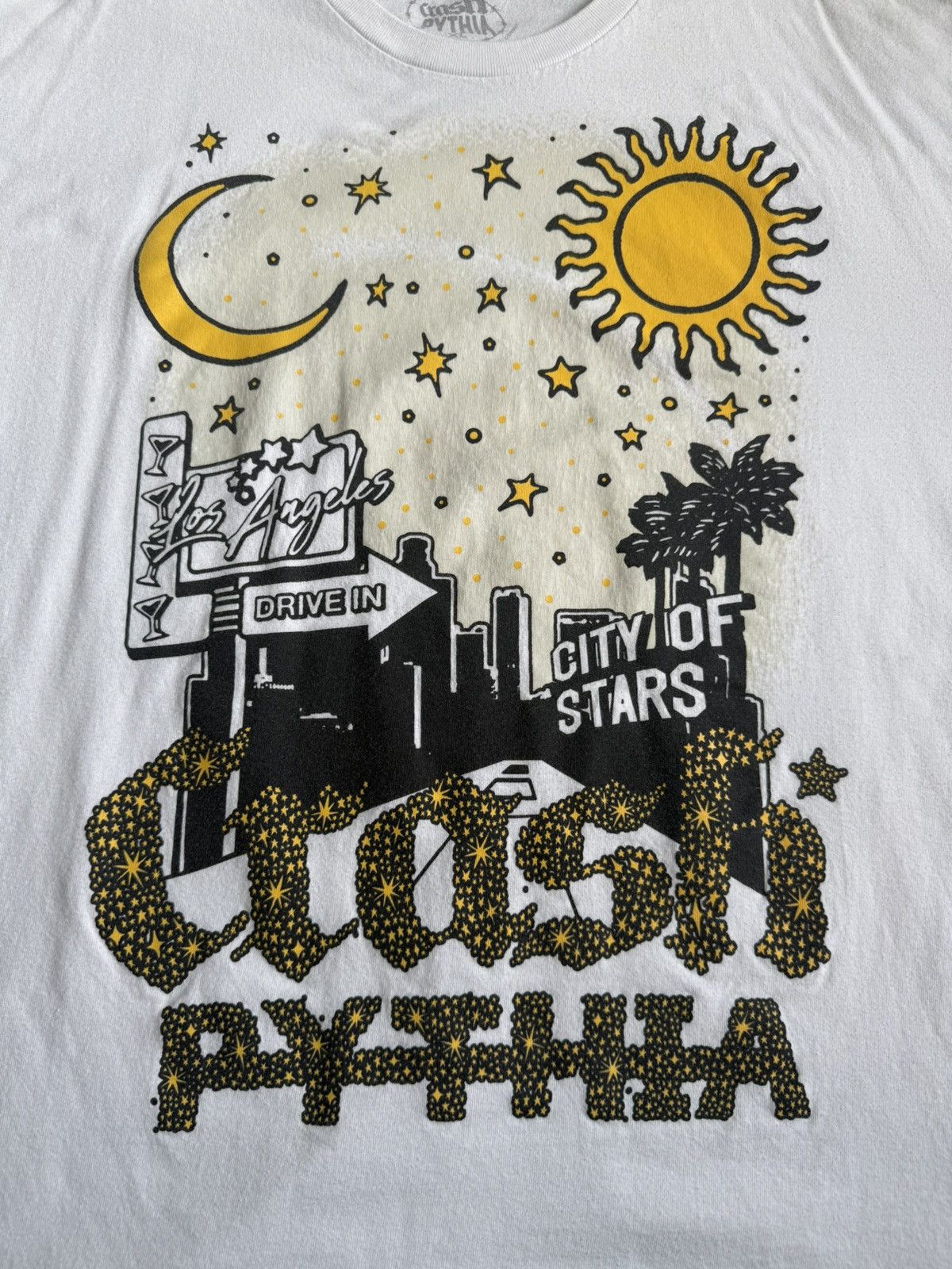 Crash Vancouver × Pythia Crash Vancouver X Pythia “Nightlife” UV/GLOW Tee Size US XL / EU 56 / 4 - 2 Thumbnail