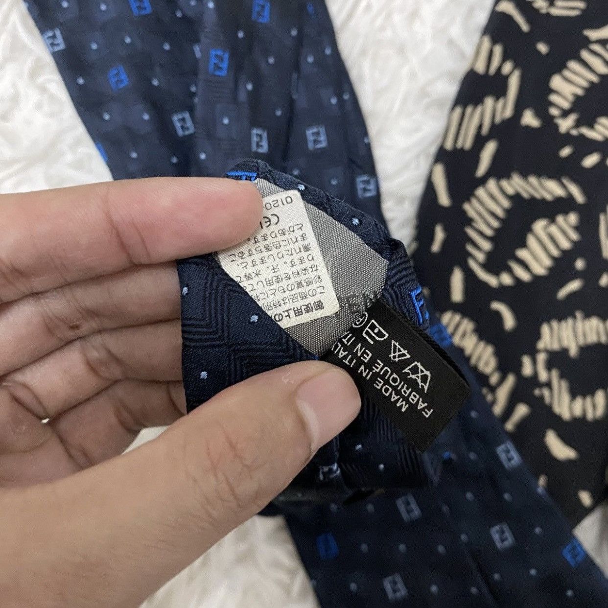 Chanel Vintage Chanel Interlocking CC Medallion Silk Tie Size ONE SIZE - 11 Thumbnail