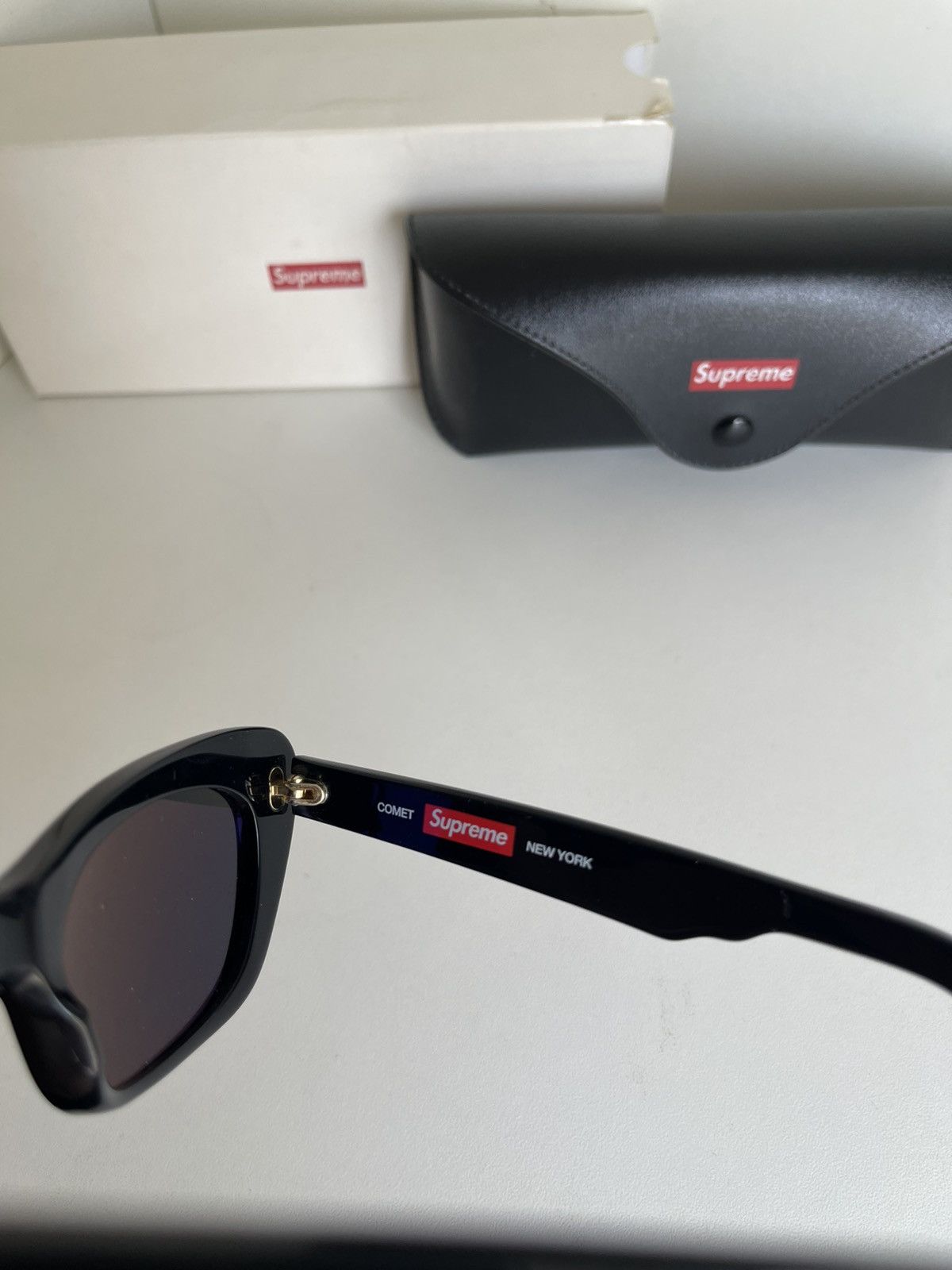 Supreme S/S 2017 Supreme Comet Sunglasses Size ONE SIZE - 2 Thumbnail