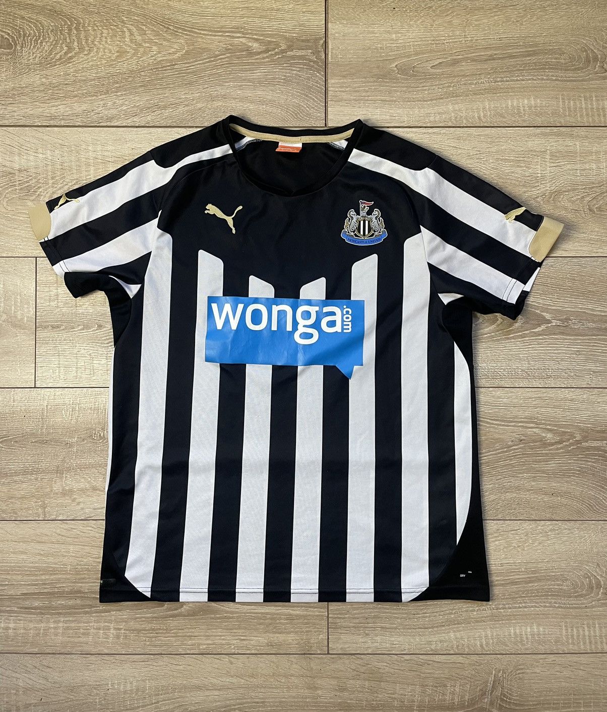 Puma NEWCASTLE UNITED 2014 2015 HOME FOOTBALL SHIRT SOCCER JERSEY Size US M / EU 48-50 / 2 - 1 Thumbnail