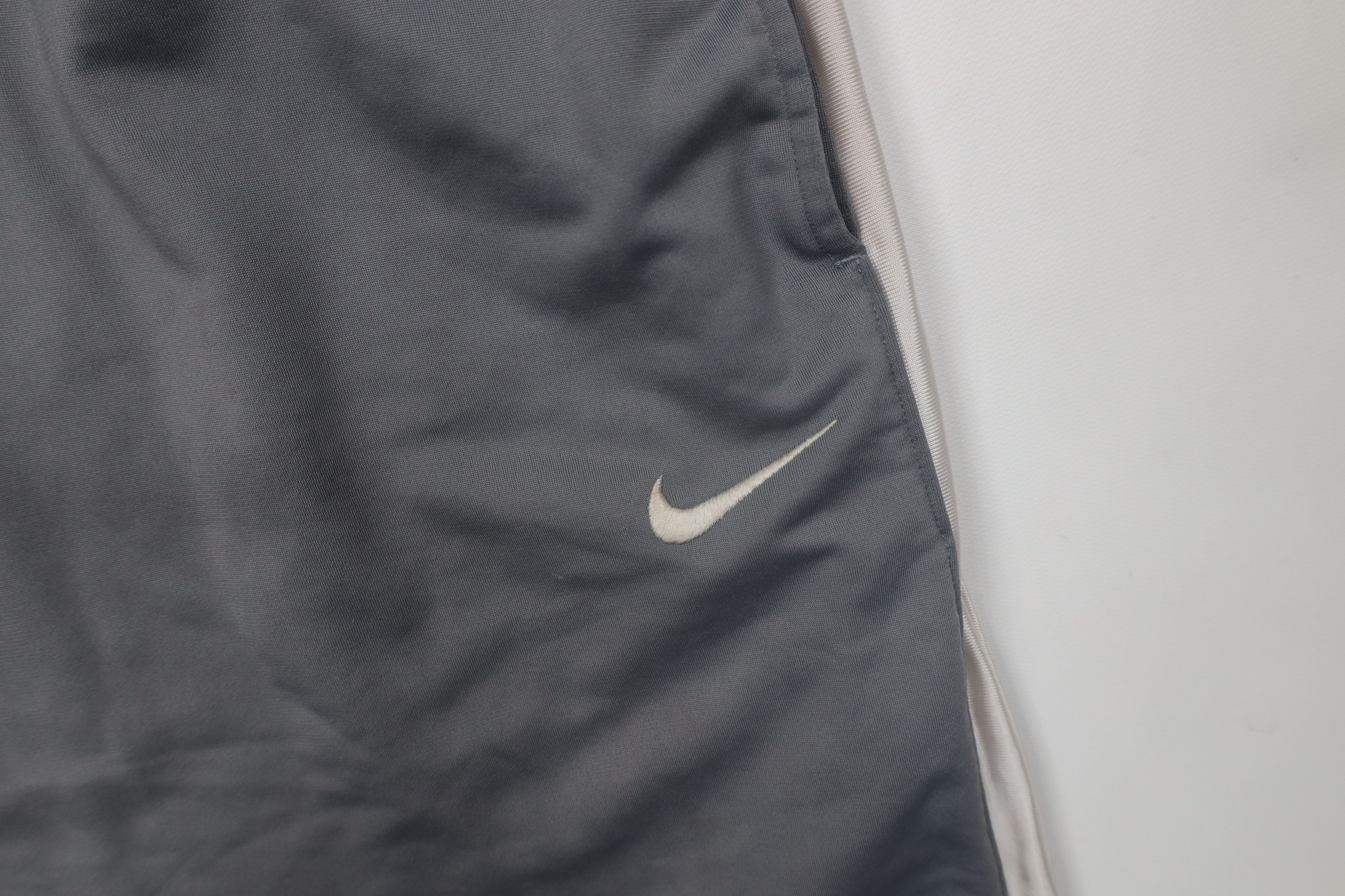 Nike Vintage Nike Mini Swoosh Wide Leg Sweatpants Pants Gray Size US 40 / EU 56 - 8 Thumbnail