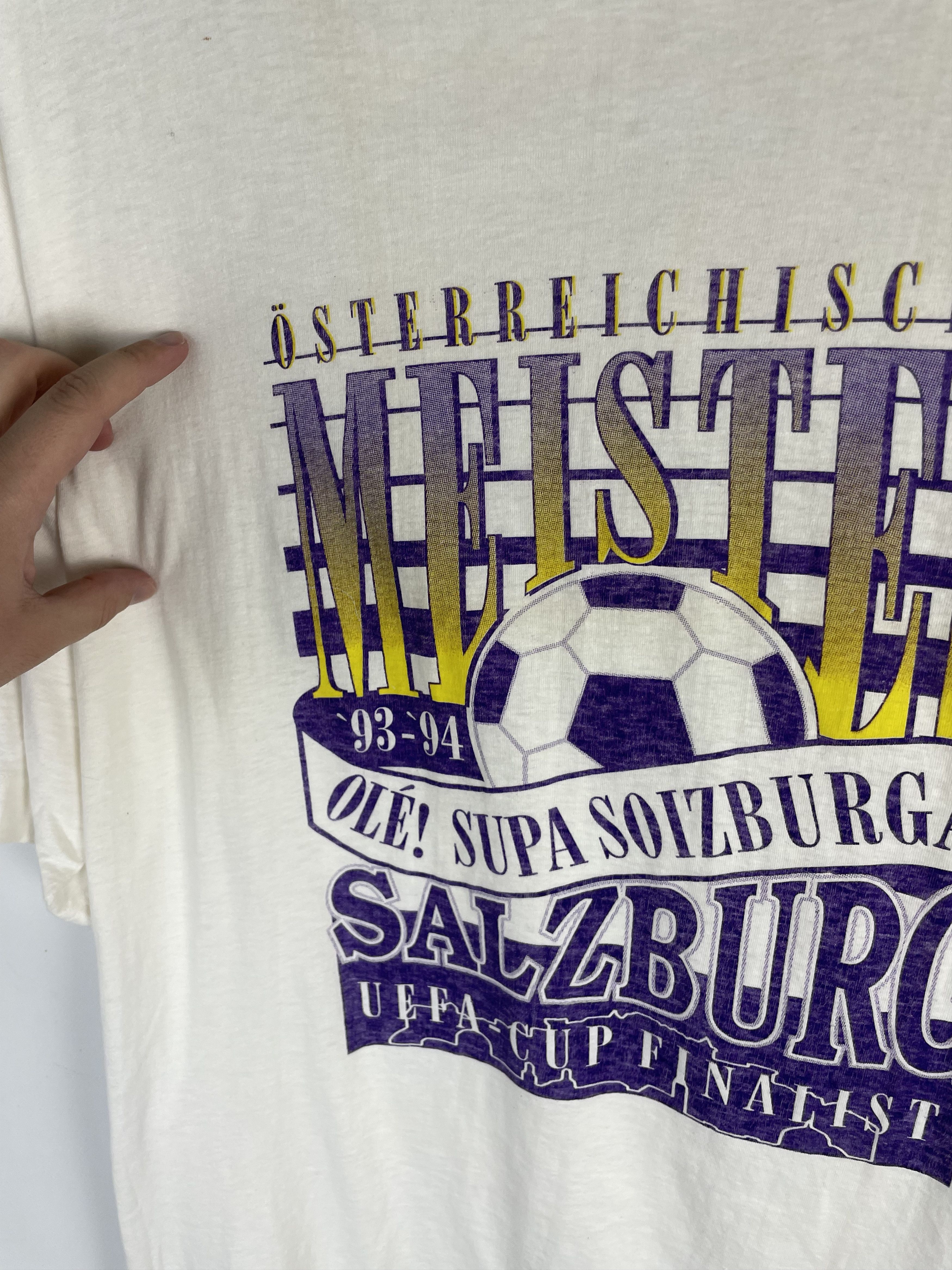 Vintage Vintage Casino Salzburg 1993-1994 Tee Size US XXL / EU 58 / 5 - 8 Thumbnail