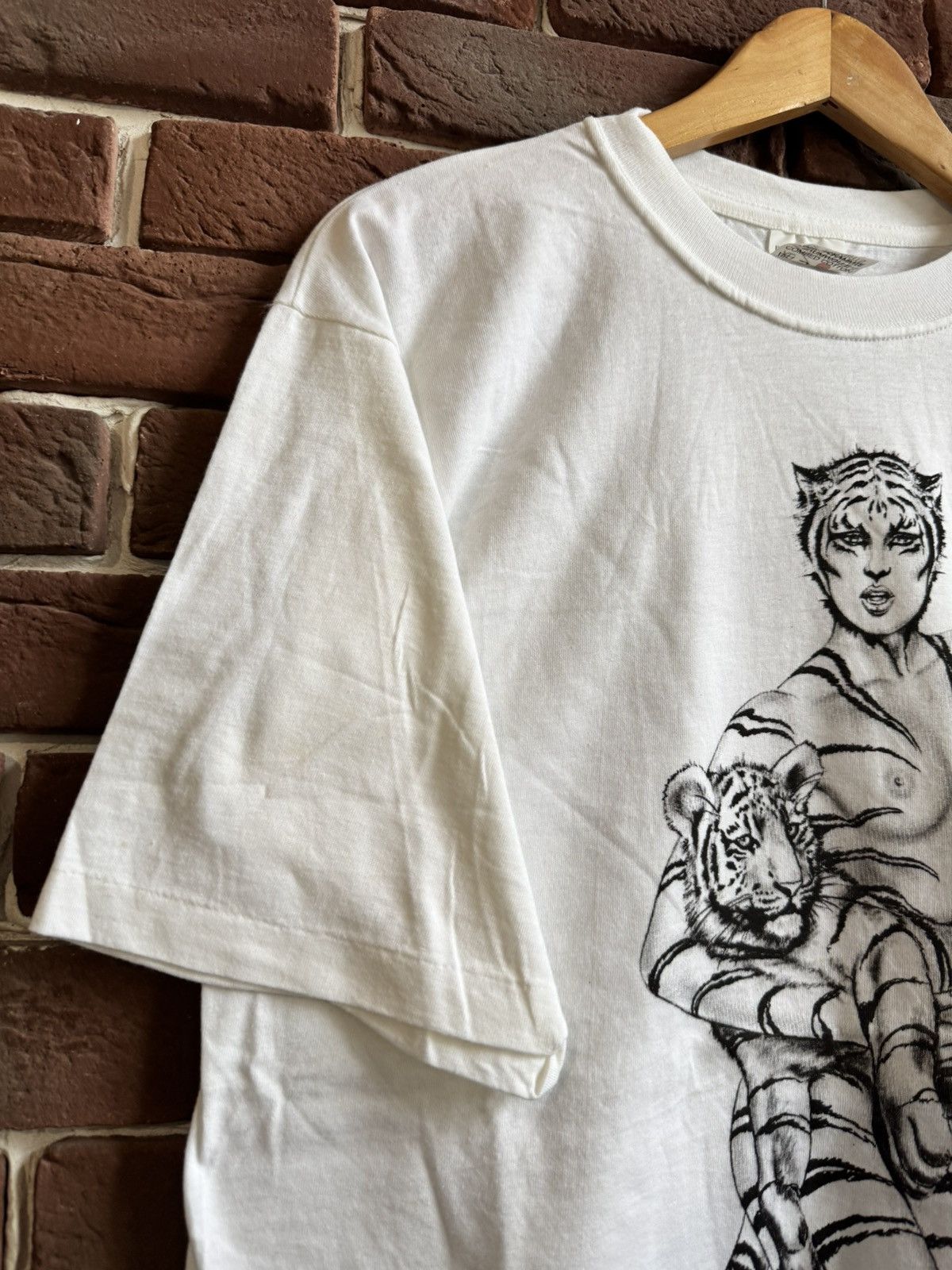 Band Tees Rare Vintage Olivia Berardinis Zebra Pin Up Sexy Art Tee 90s Size US XL / EU 56 / 4 - 3 Thumbnail