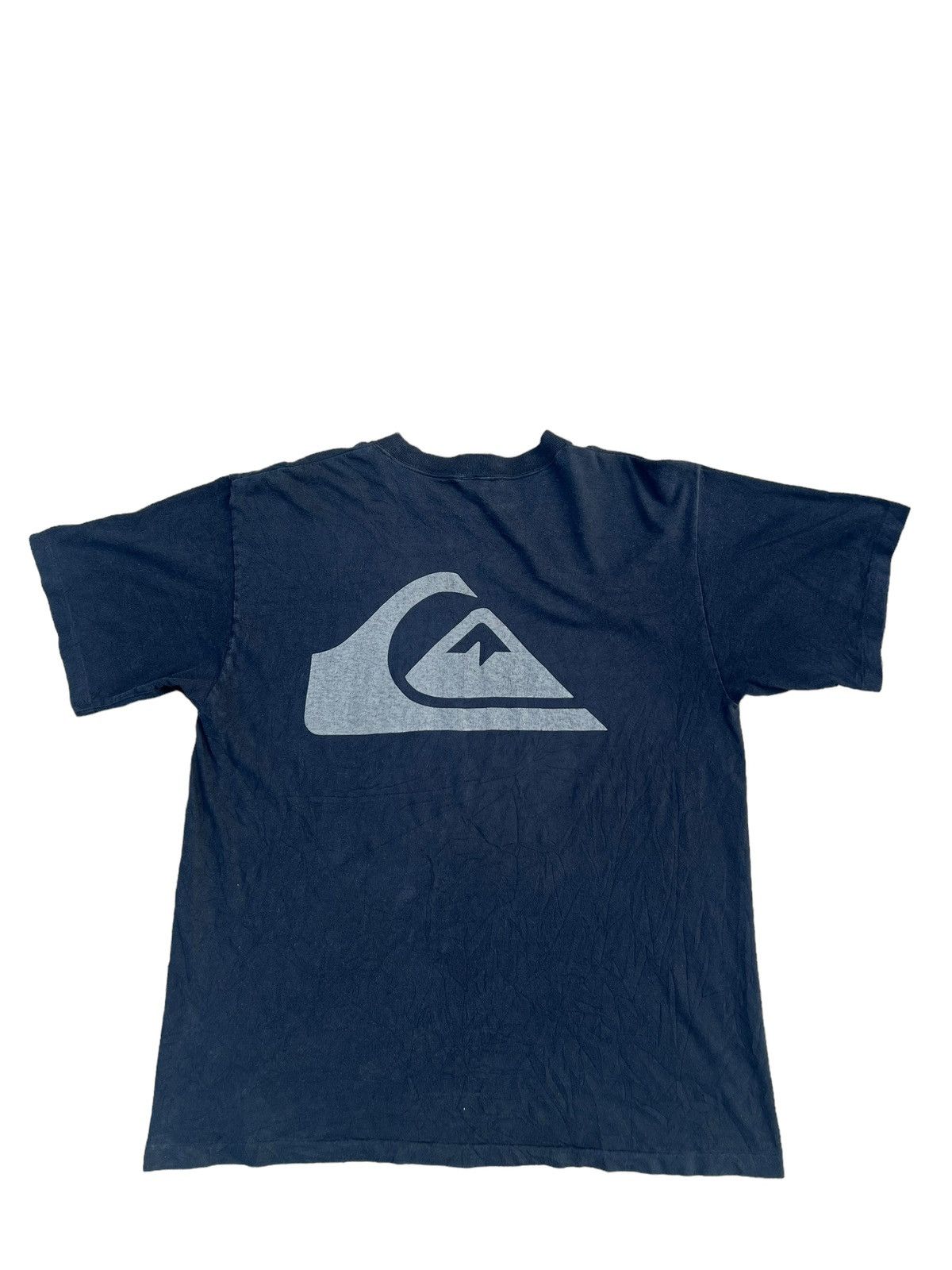 Quiksilver Vintage 90s Quiksilver Faded Black Spell out Big Logo tee Size US L / EU 52-54 / 3 - 11 Thumbnail