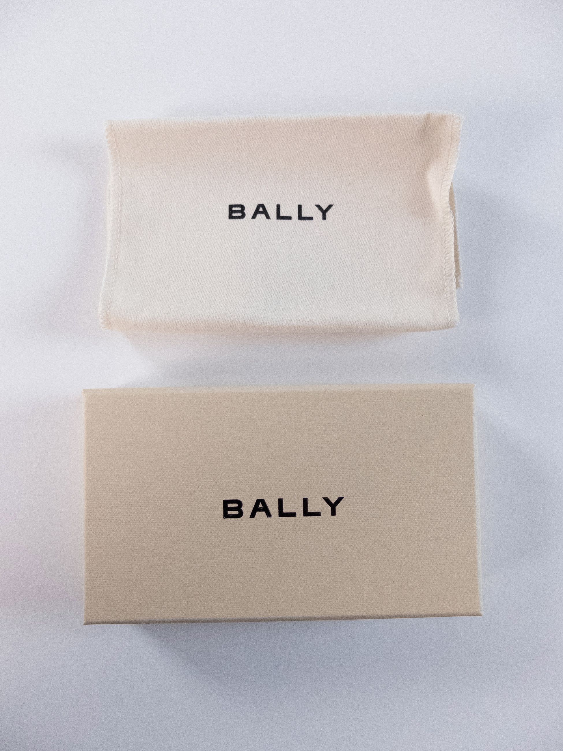 Bally BALLY silver tone metal ship helm figure keyring charm Size ONE SIZE - 7 Thumbnail
