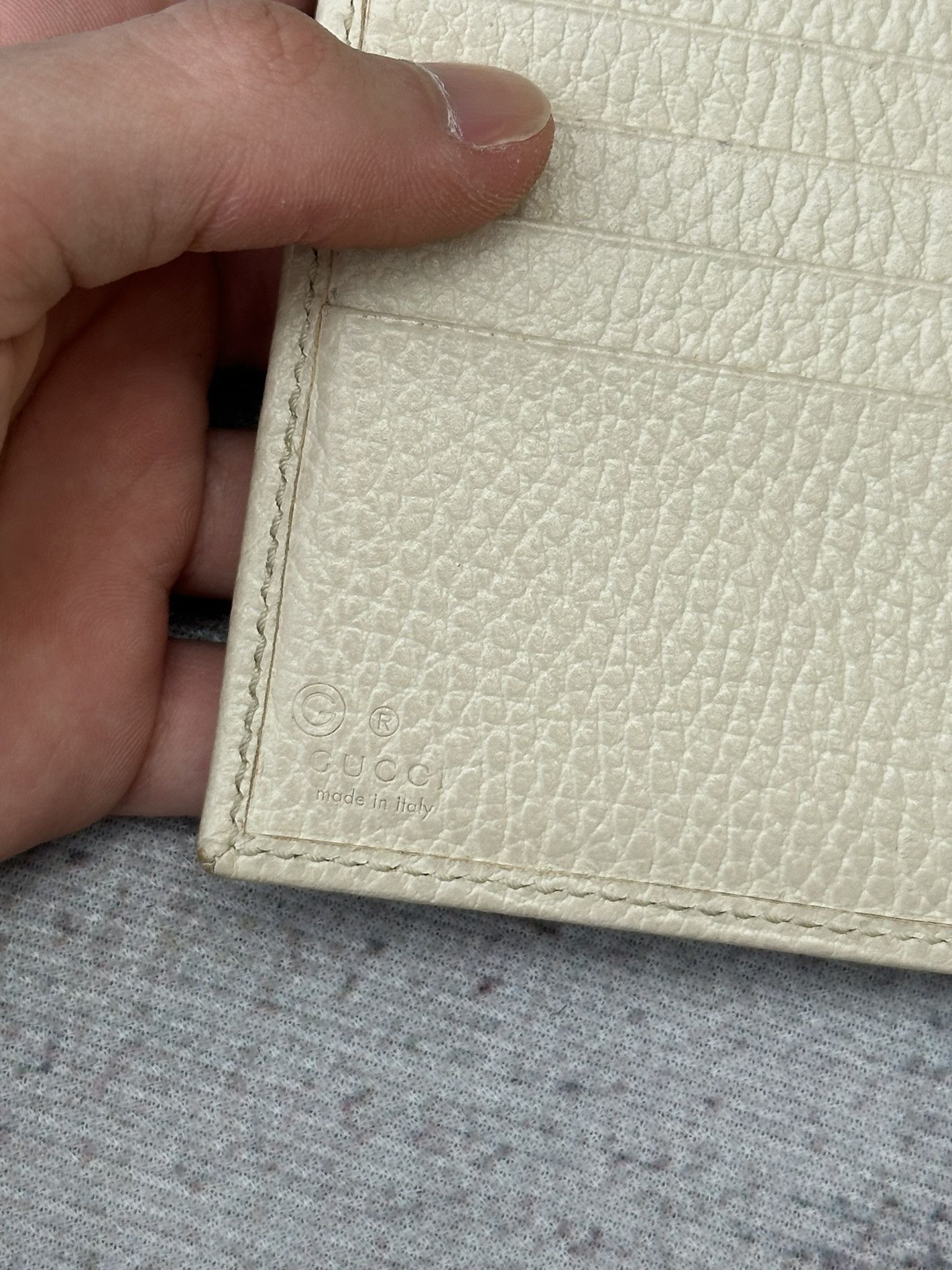 Gucci Gucci Wallet Compact Interlocking G Dollar Logo Ivory Size ONE SIZE - 14 Thumbnail