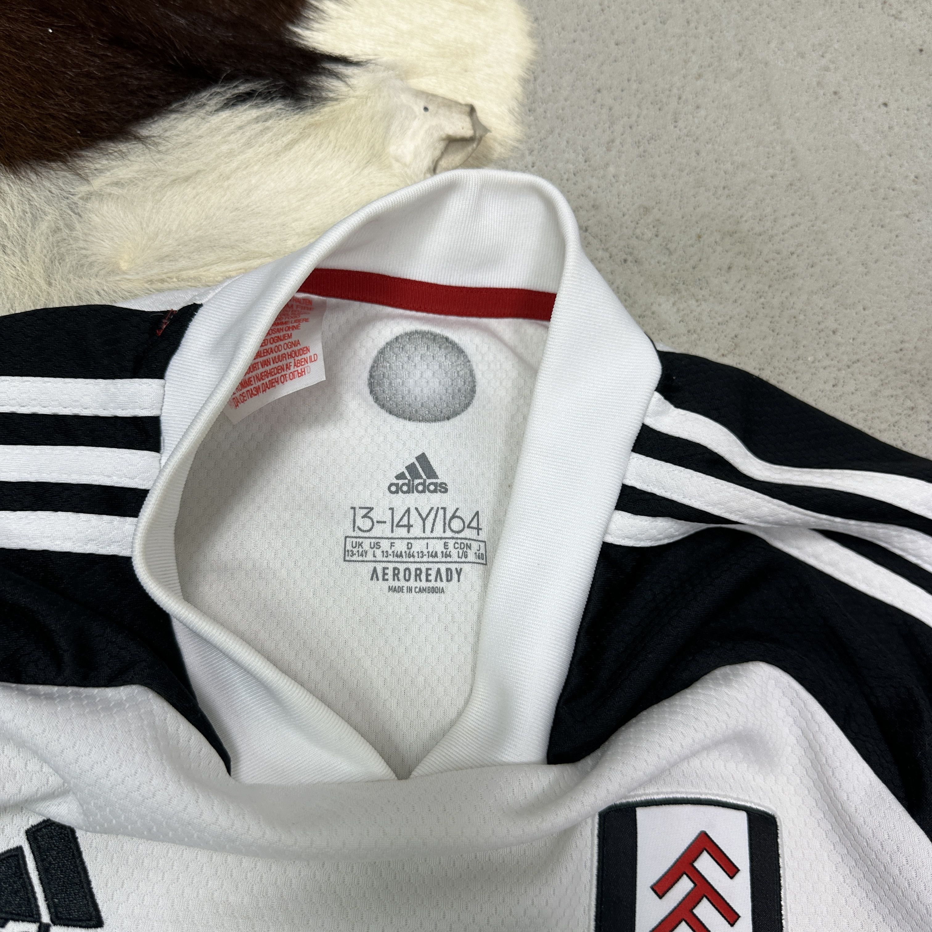 Adidas Vintage Sporty Adidas Fulham FC 20/21 Jersey Y2K Size US S / EU 44-46 / 1 - 3 Thumbnail