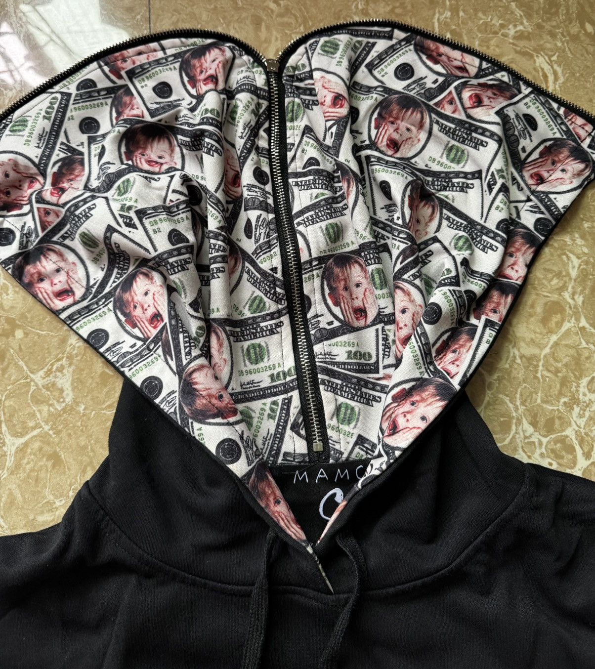 Other Home Alone US Dollar Pattern Hoodie Size US S / EU 44-46 / 1 - 3 Thumbnail