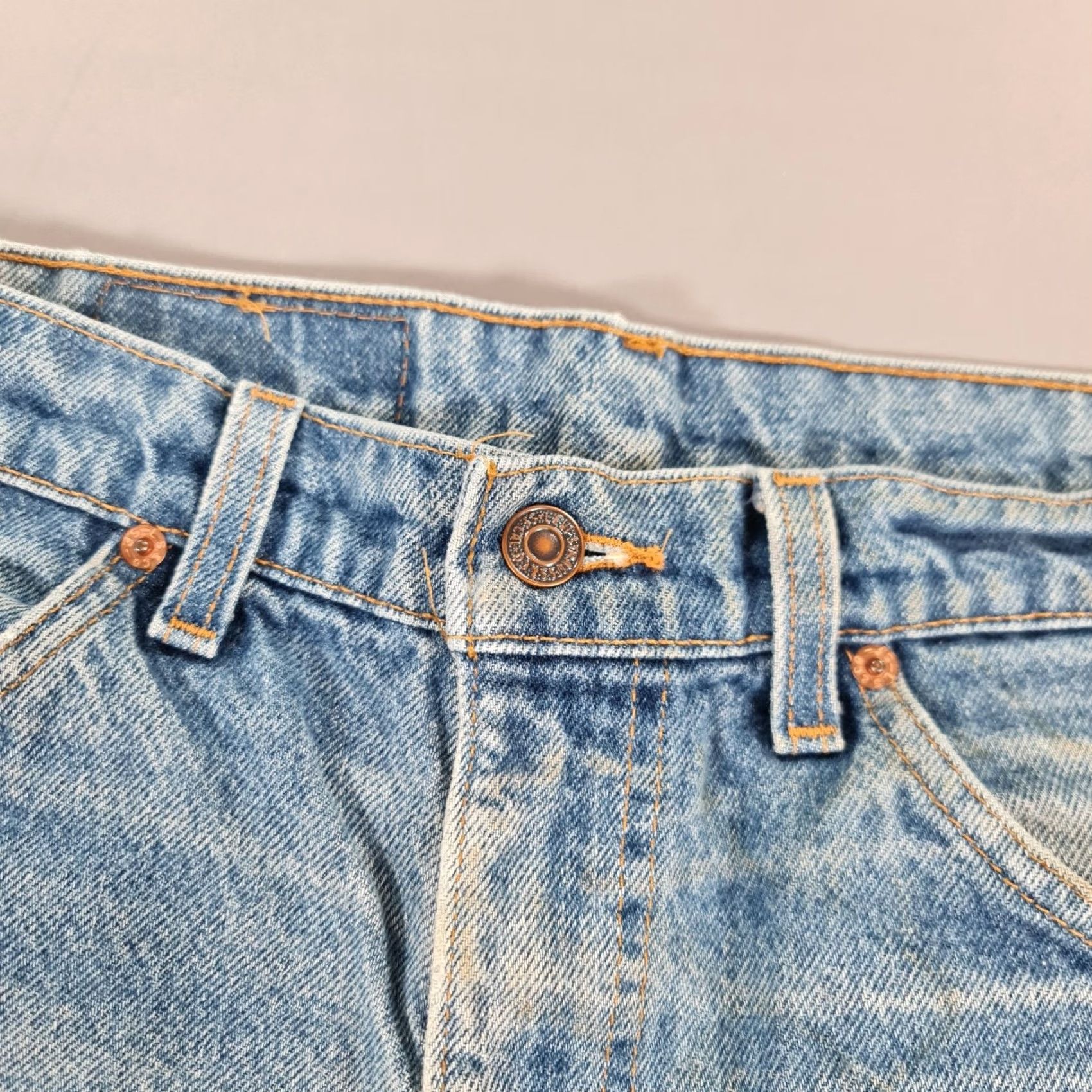 Levi's VINTAGE Levi's 517 Jeans Mens Blue W34 L27 Bootcut Made In USA 90s Denim Pants 5-Pocket Design Women or Mens? Size US 34 / EU 50 - 3 Thumbnail