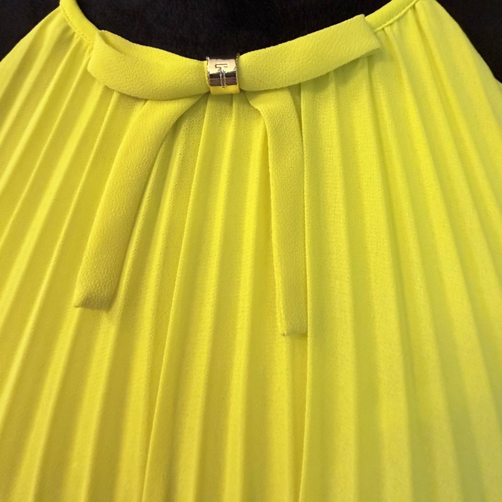 Ted Baker New Ted Baker Vibrant Neon Yellow Pleated Midi Dress size 0 Size XS / US 0-2 / IT 36-38 - 8 Thumbnail