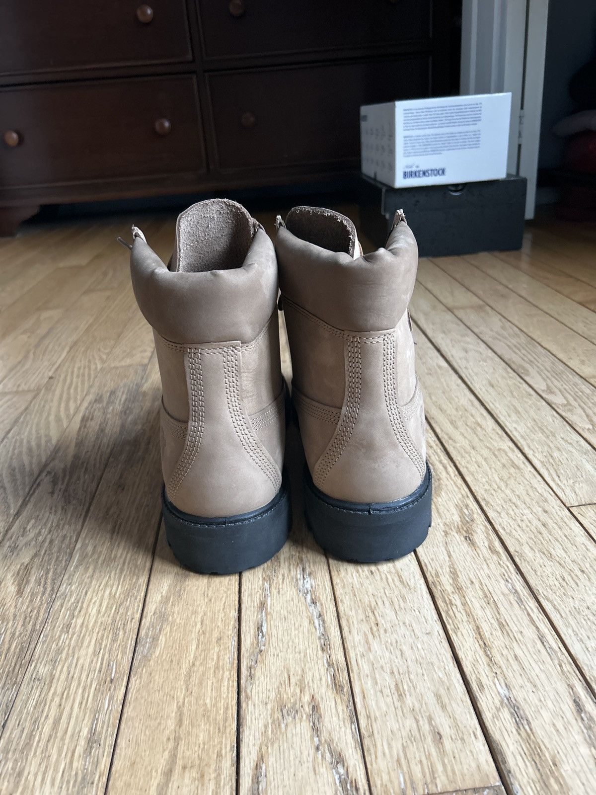 Timberland Timberland 6inch boots Size US 10 / EU 43 - 4 Thumbnail