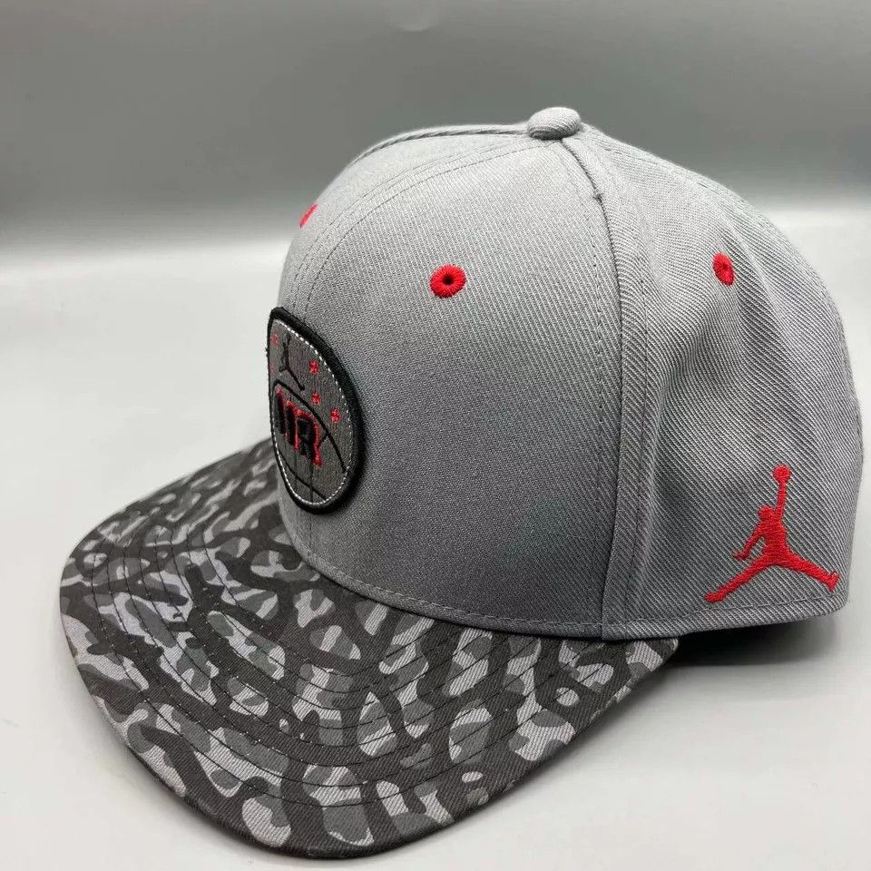 Jordan Brand Air Jordan Hat Men Gray Camouflage Embroidered Snap Back Cap Size ONE SIZE - 2 Thumbnail