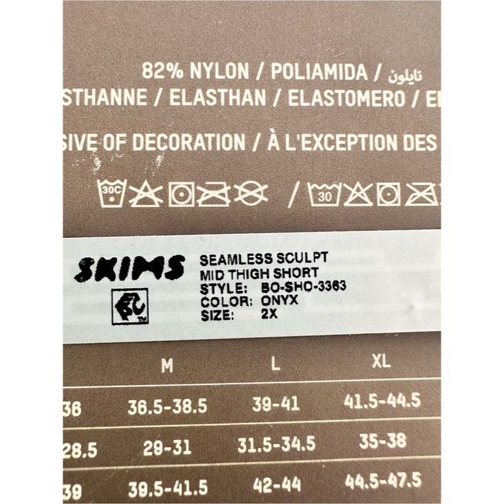 SKIMS NWT SKIMS Seamless Sculpt Mid Thigh Shorts in Onyx size 2X Size 34" / US 12 / IT 48 - 5 Thumbnail