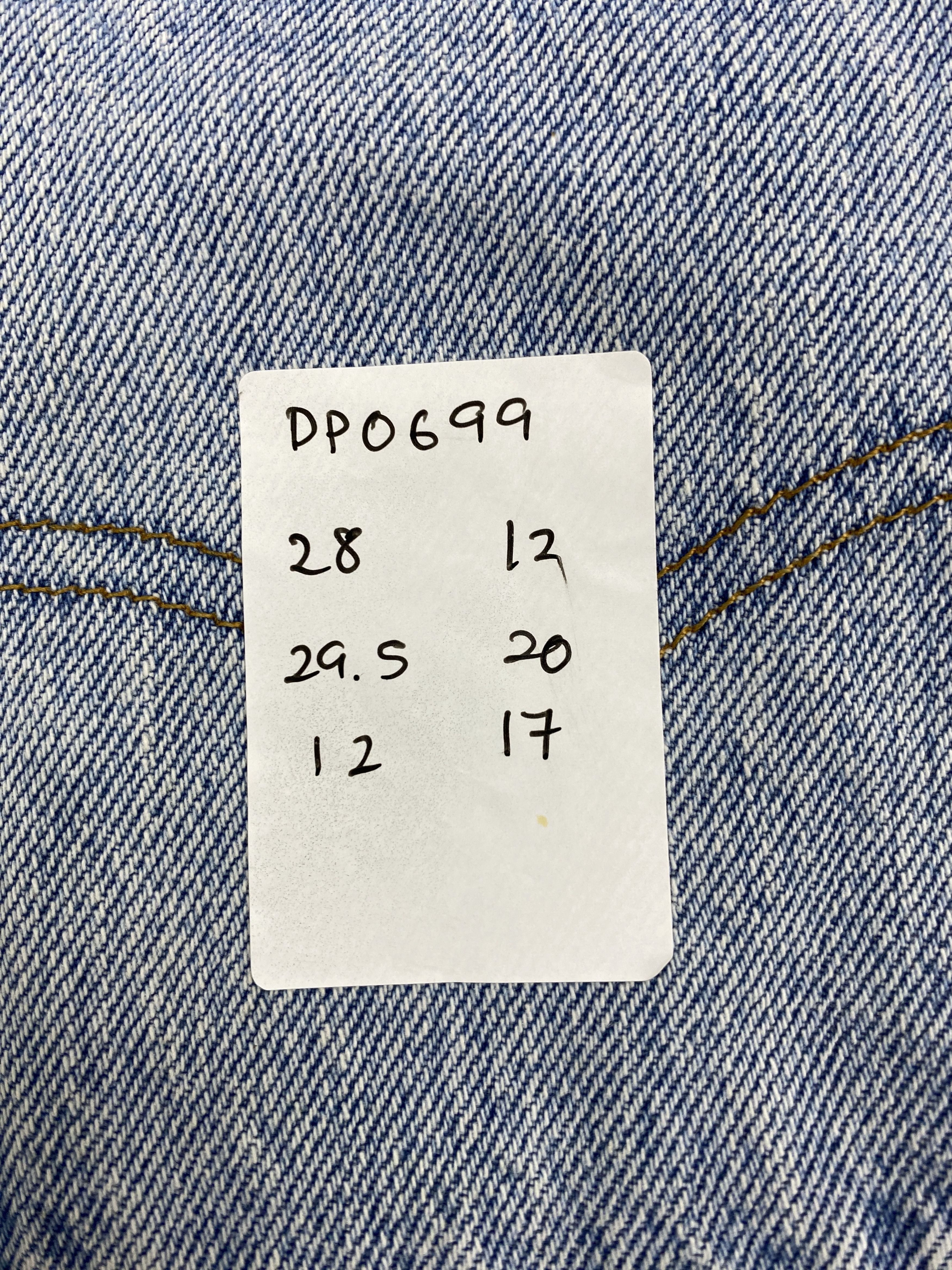 Levi's × Vintage Light Blue Washed Vintage Levis 551 Jeans Size US 28 / EU 44 - 13 Thumbnail