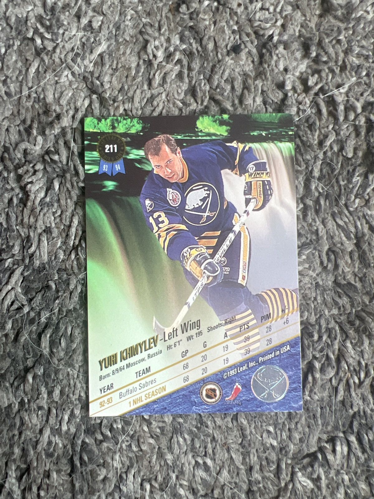 NHL 1993 Leaf #211 Yuri Khmylev Card Size ONE SIZE - 2 Thumbnail
