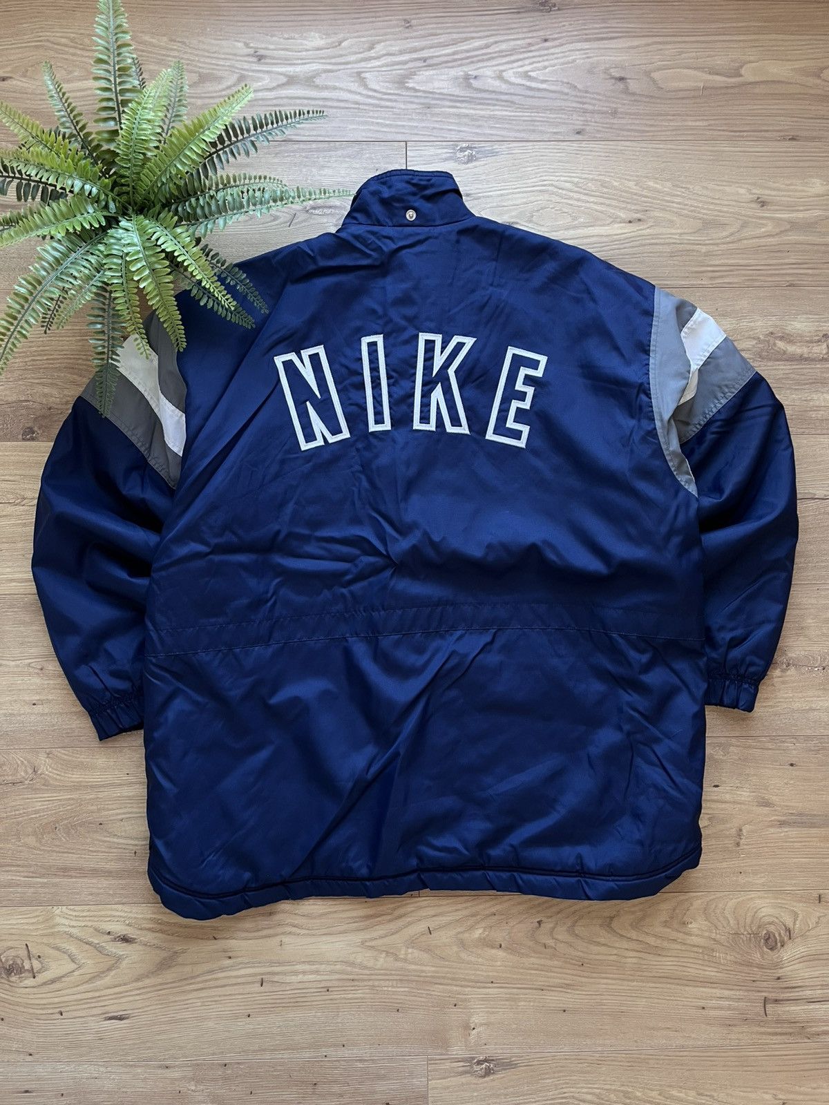 Nike 90’s NIKE BIG SPELLOUT LOGO LIGHT PUFFER JACKET RETRO SWOOSH Size US XL / EU 56 / 4 - 1 Thumbnail
