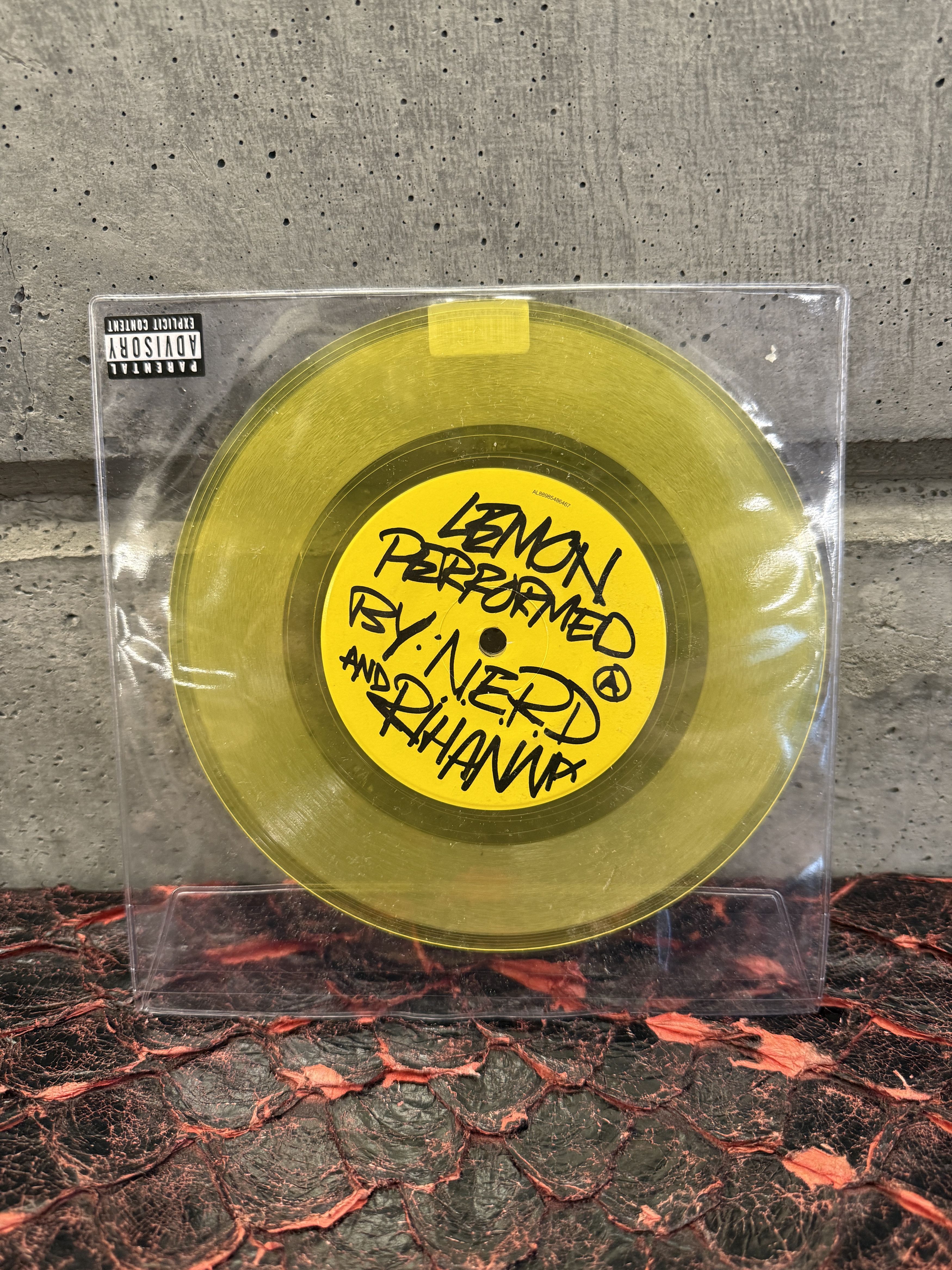 Rihanna Lemon [Single] by N.E.R.D/Rihanna (Vinyl, Dec-2017) Size ONE SIZE - 1 Thumbnail