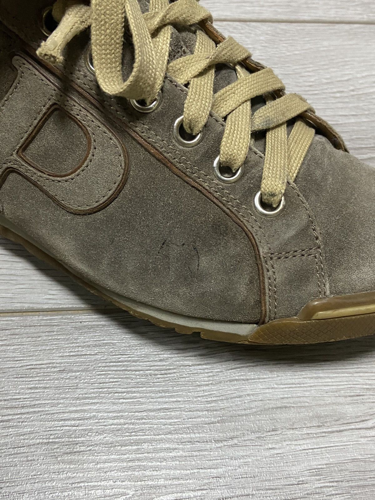 Prada Prada leather sneakers red tab metallic logo Size US 8.5 / EU 41-42 - 14 Thumbnail