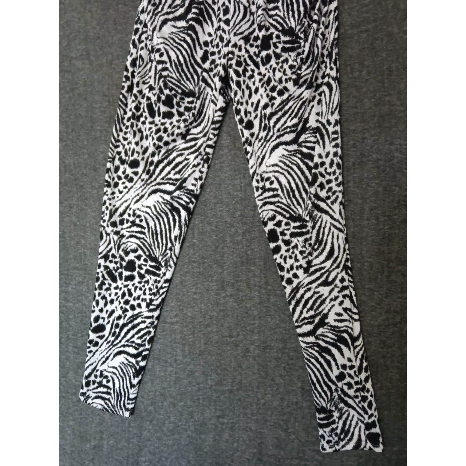 Vintage Codigo Animal Print Leggings Women's Black/White S Animal Print Leggings Womens S Black/White Codegio? Size 28" / US 6 / IT 42 - 6 Thumbnail