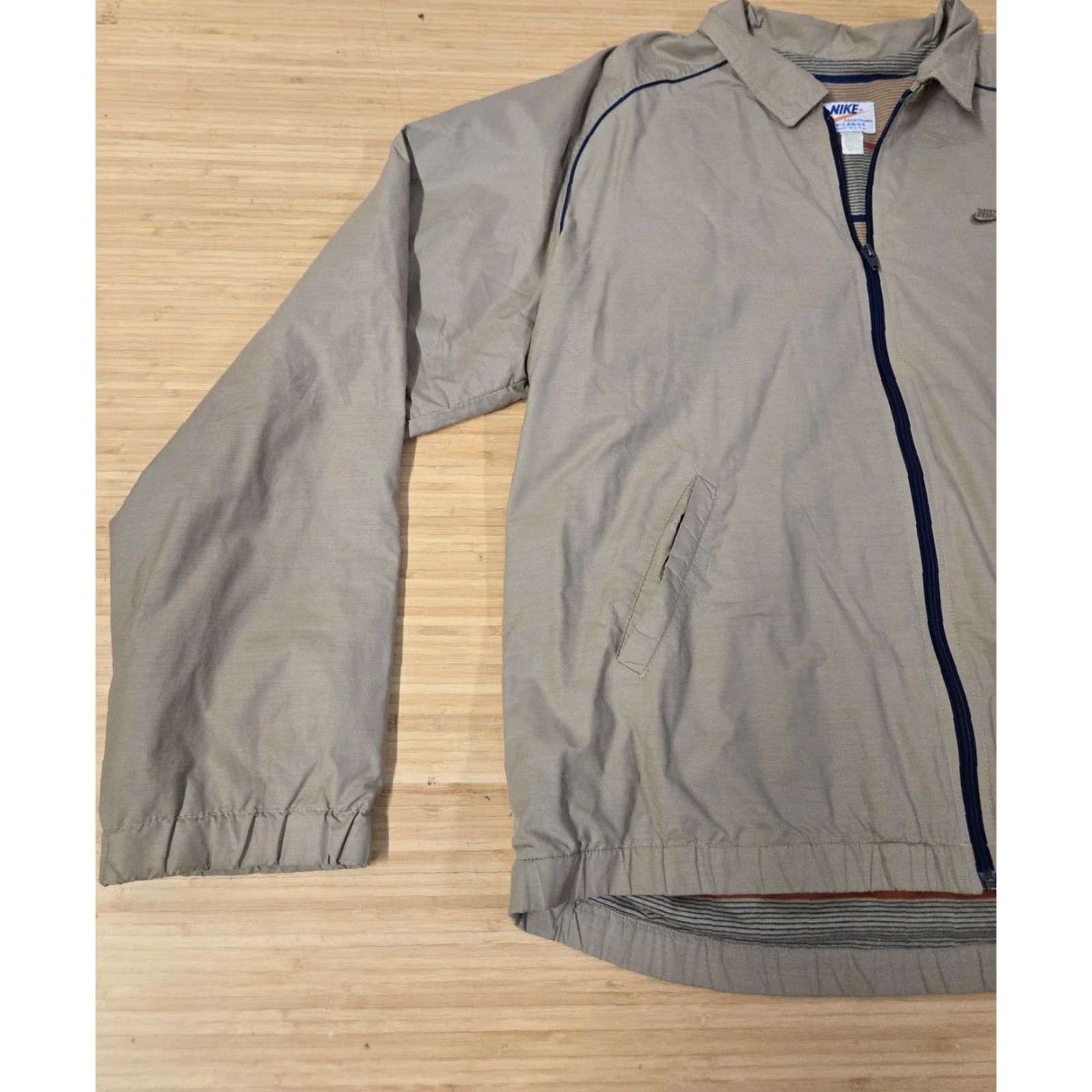 Nike VINTAGE Nike Jacket Mens XL Windbreaker Full Zip Made In USA Striped Lining 90s Beige Size US XL / EU 56 / 4 - 4 Thumbnail