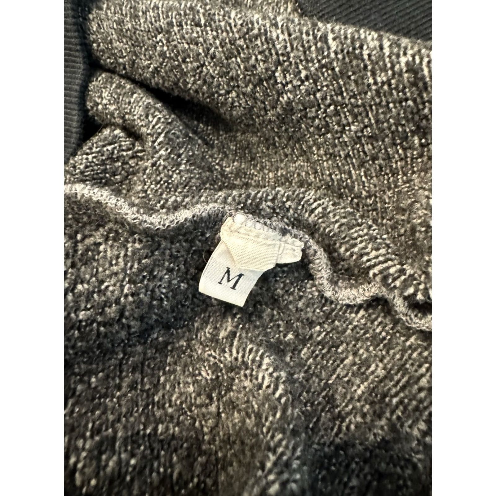 Marine Layer Marine Layer Crewneck Sweatshirt Men’s M Two Tone Grey Black V Stitch Cotton Fleece Pullover Shirt All Seasons Winter Fall Spring Mens Size US M / EU 48-50 / 2 - 7 Thumbnail