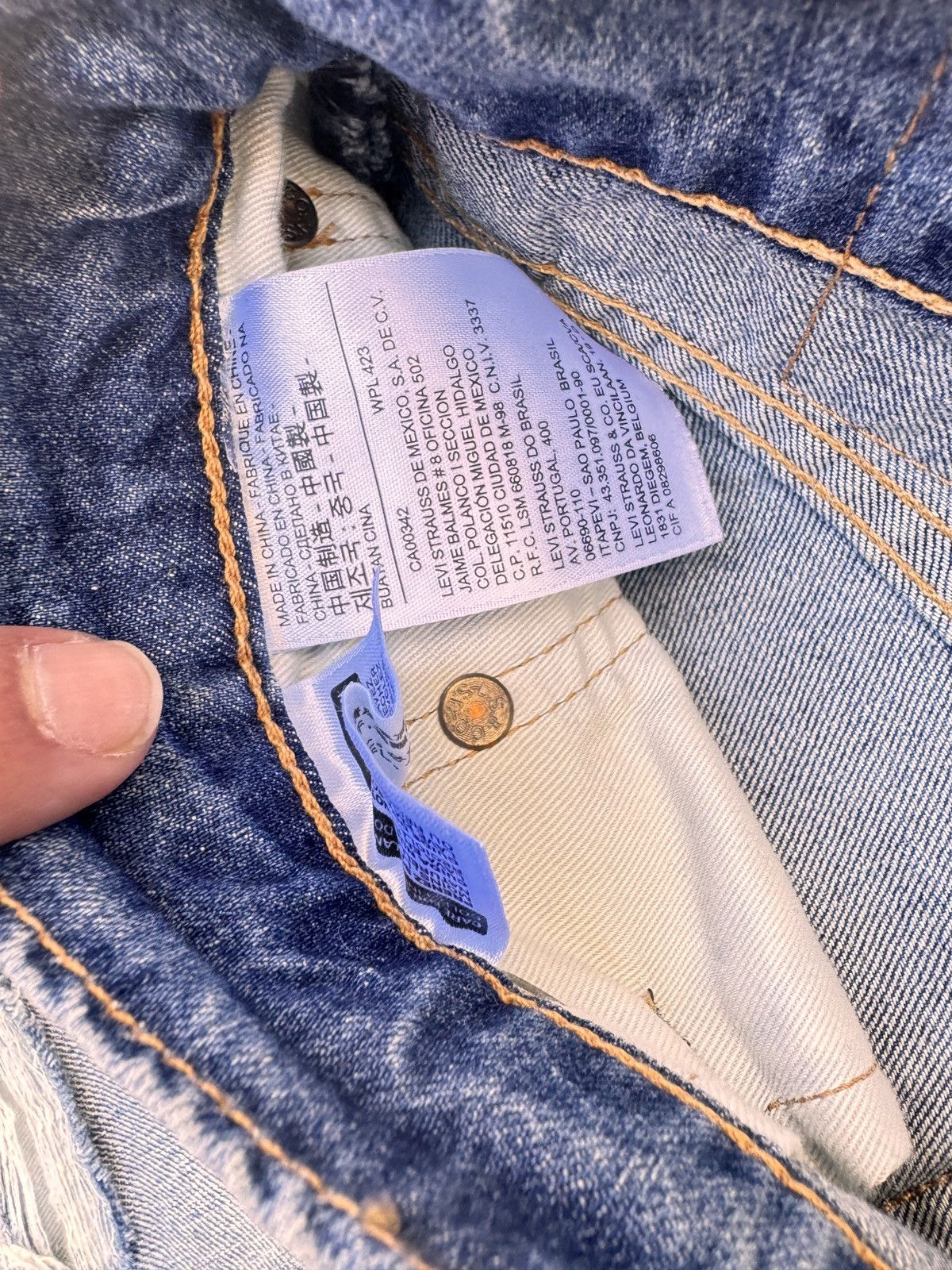 Levi's Levi’s Premium Distressed Patchwork Jeans Size US 29 - 6 Thumbnail