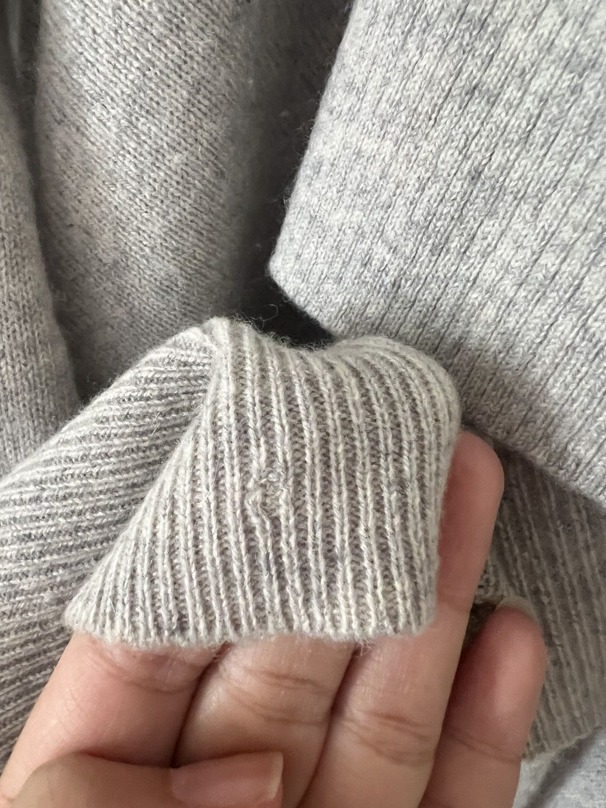 Club Monaco Club Monaco Cashmere Open Cardigan Size S / US 4 / IT 40 - 6 Thumbnail