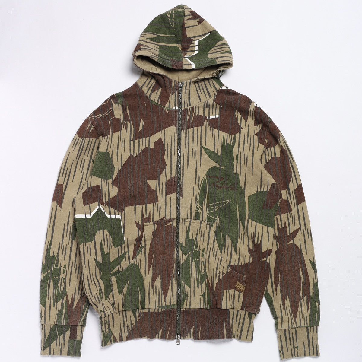 Maharishi Maharishi x Futura 00s Vintage Camo Printed Zip Hoodie Rare Size US L / EU 52-54 / 3 - 2 Thumbnail