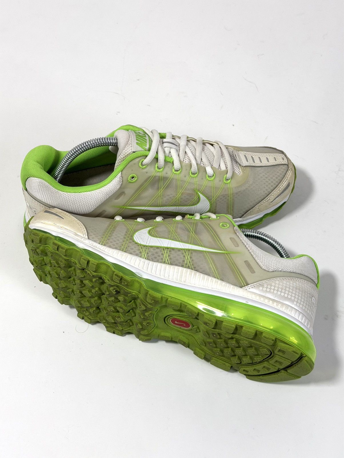 Nike Nike Air Max 2009 Size US 9.5 / EU 42-43 - 3 Thumbnail