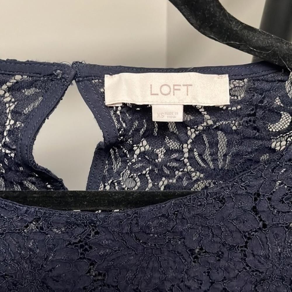 Designer Loft navy blue lace bell sleeve top Size XS / US 0-2 / IT 36-38 - 5 Thumbnail