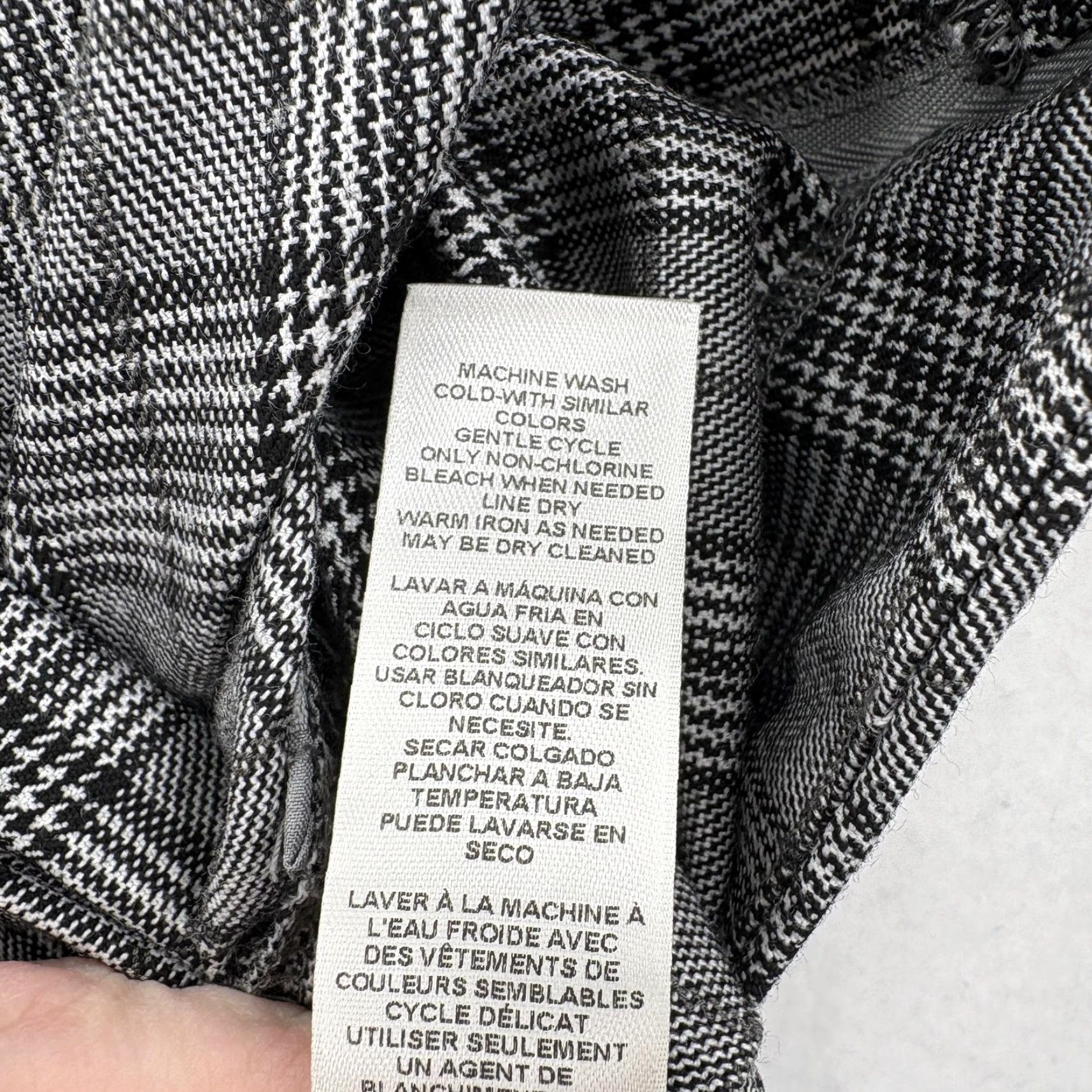 White House Black Market White House Black Market Pants Womens 10 Gray Plaid Signature Refined Stretch Dress Pants Women Regular Size 10 Gray Plaid Refined Stretch Size 32" / US 10 / IT 46 - 6 Thumbnail