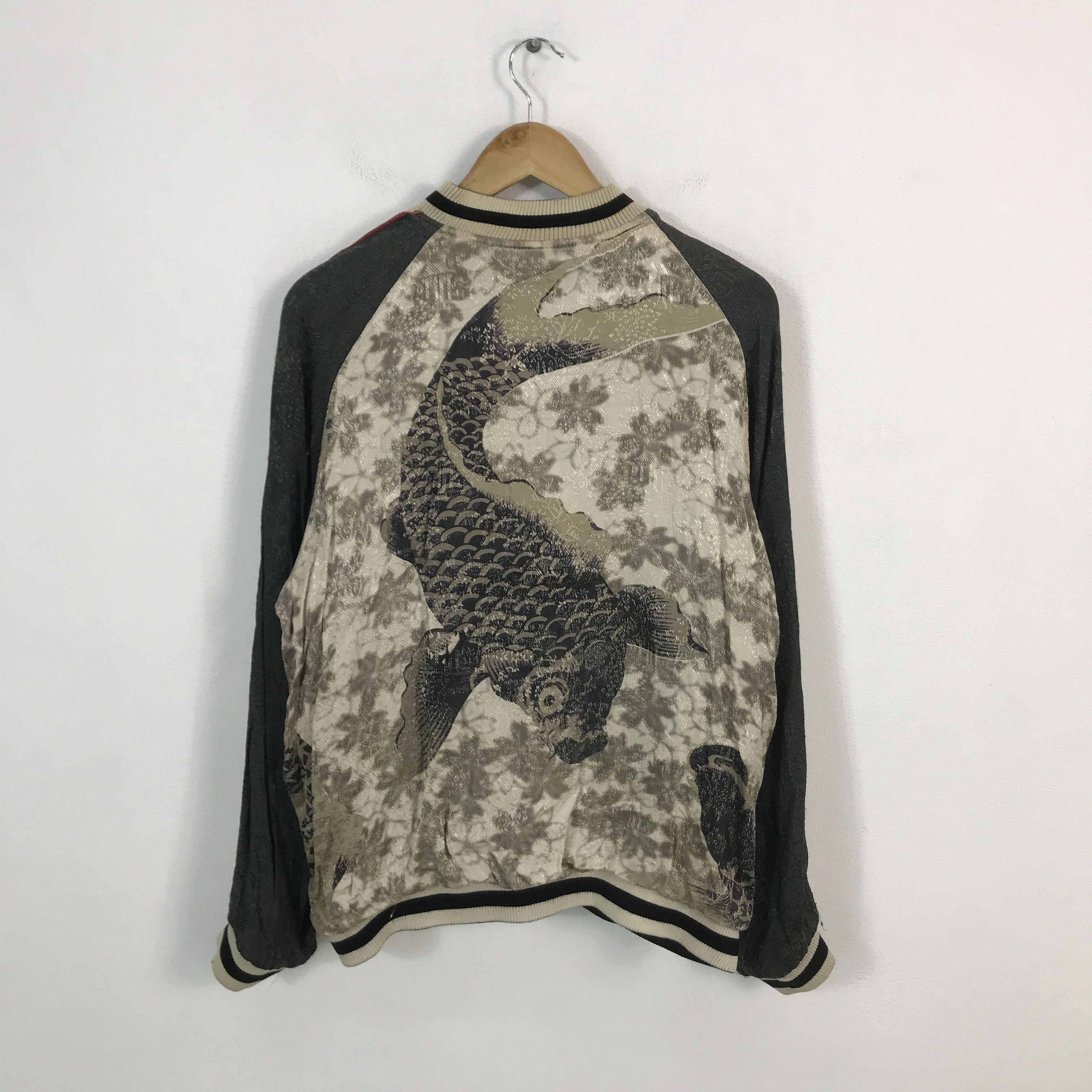 Japanese Brand Japanese brand Sukajan fish koi Japan design jacket Size US L / EU 52-54 / 3 - 2 Thumbnail