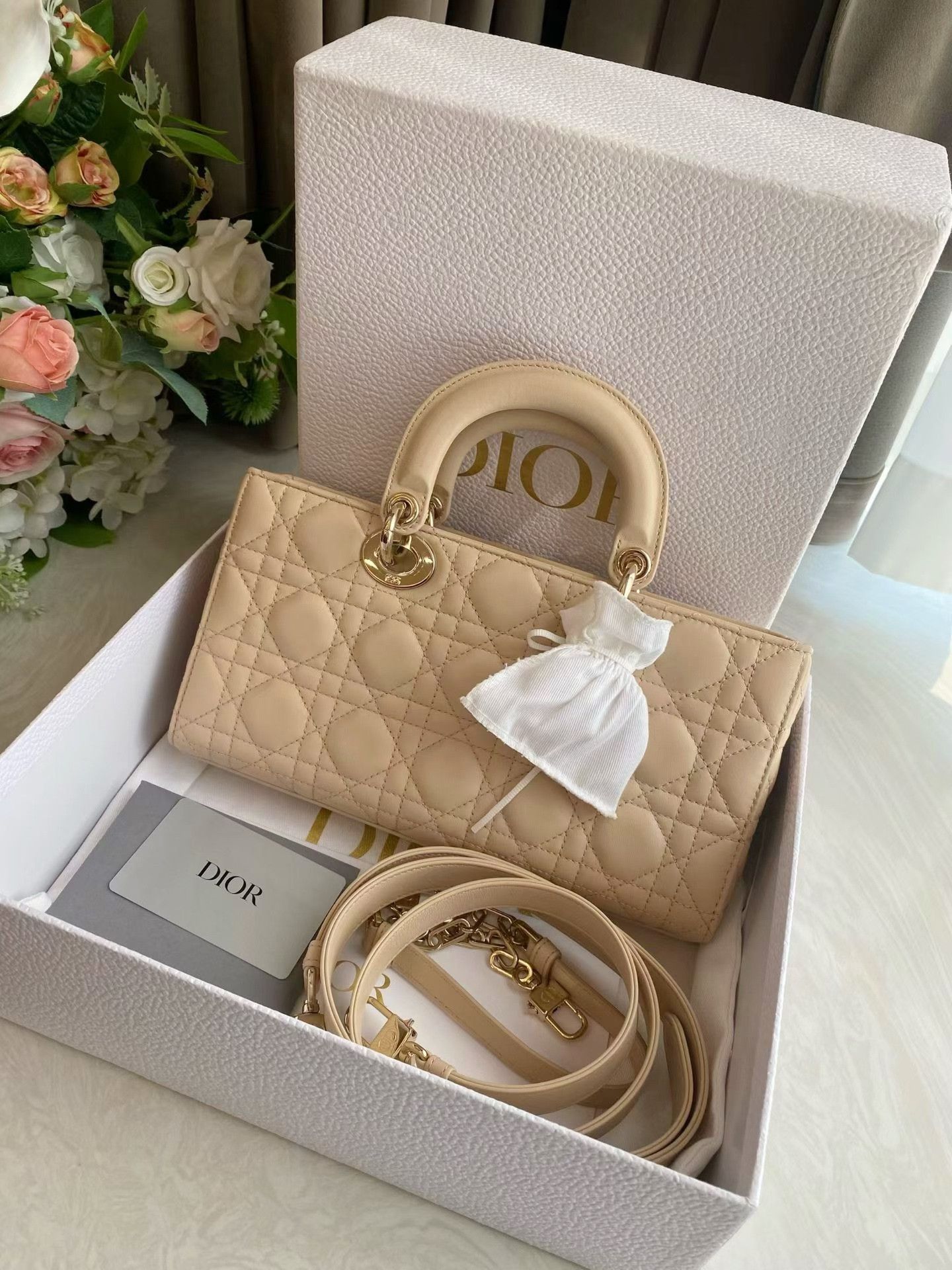 Dior Pre-loved Bag Very good condition Size ONE SIZE - 1 Thumbnail