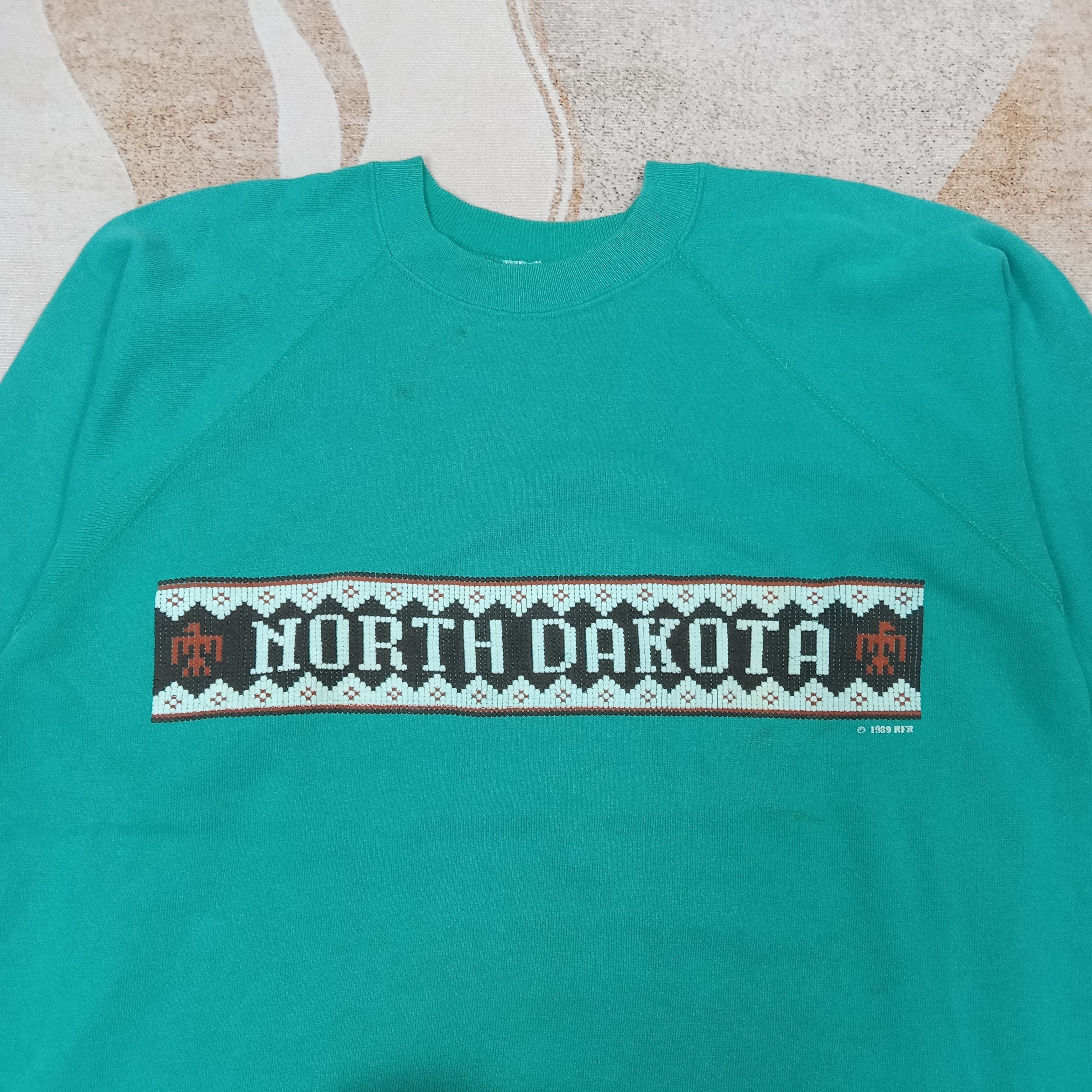 Vintage North Dakota Hippie Style Sweatshirt C266N7 Size US M / EU 48-50 / 2 - 2 Thumbnail