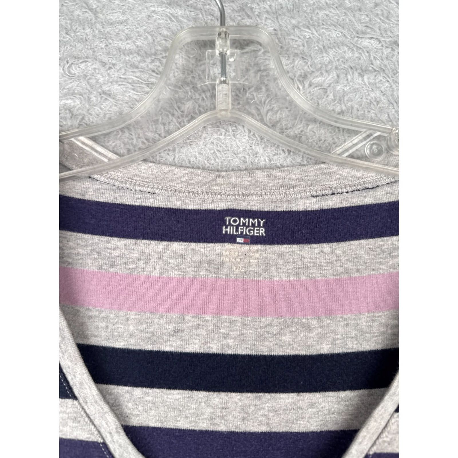 Tommy Hilfiger Tommy Hilfiger Shirt Juniors Extra Large Gray Pink Blue Stripe V-Neck Cotton Size XL / US 12-14 / IT 48-50 - 6 Thumbnail