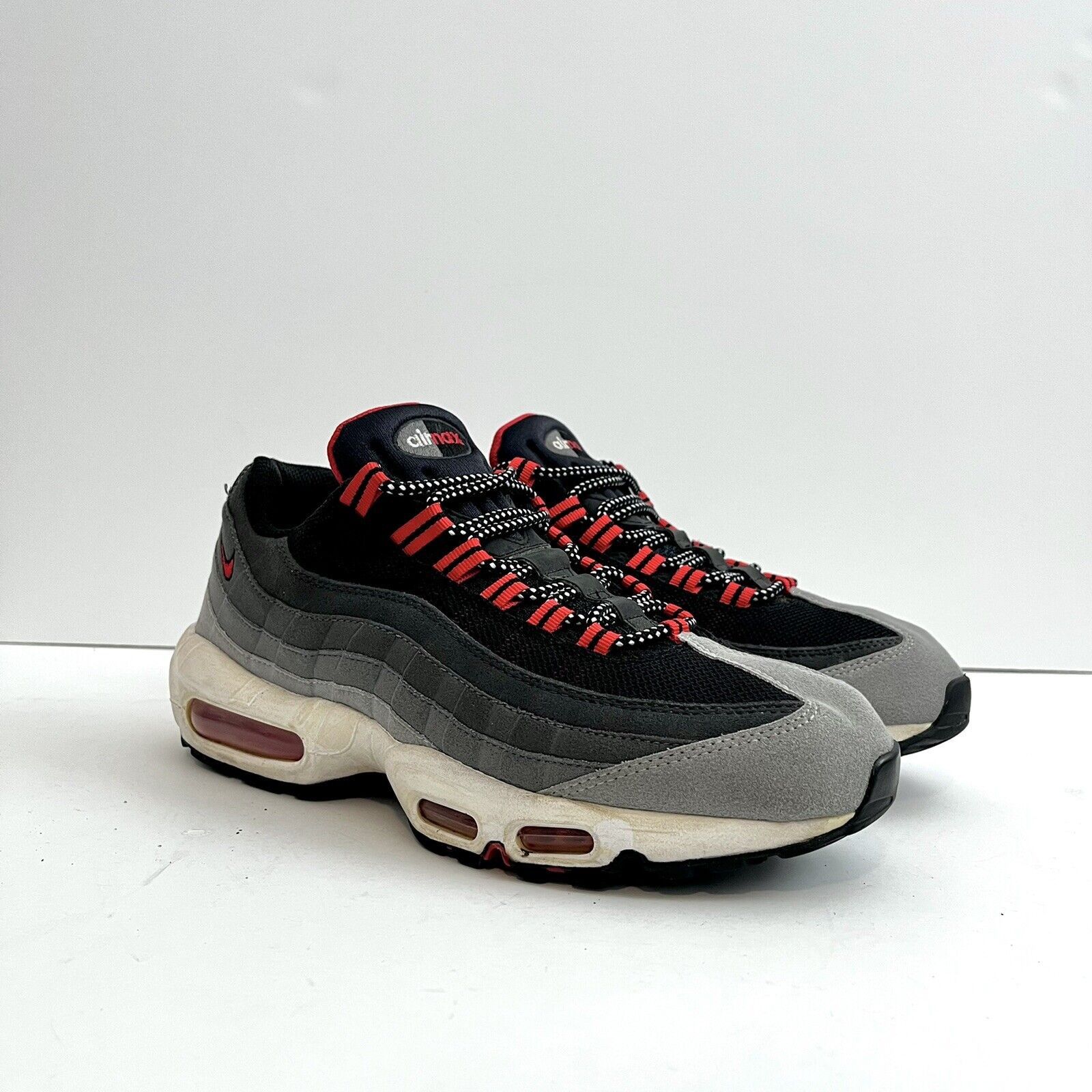 Nike 2014 Nike Air Max 95 Comet Red Wolf Gray Grey Black Running Size US 9.5 / EU 42-43 - 3 Thumbnail