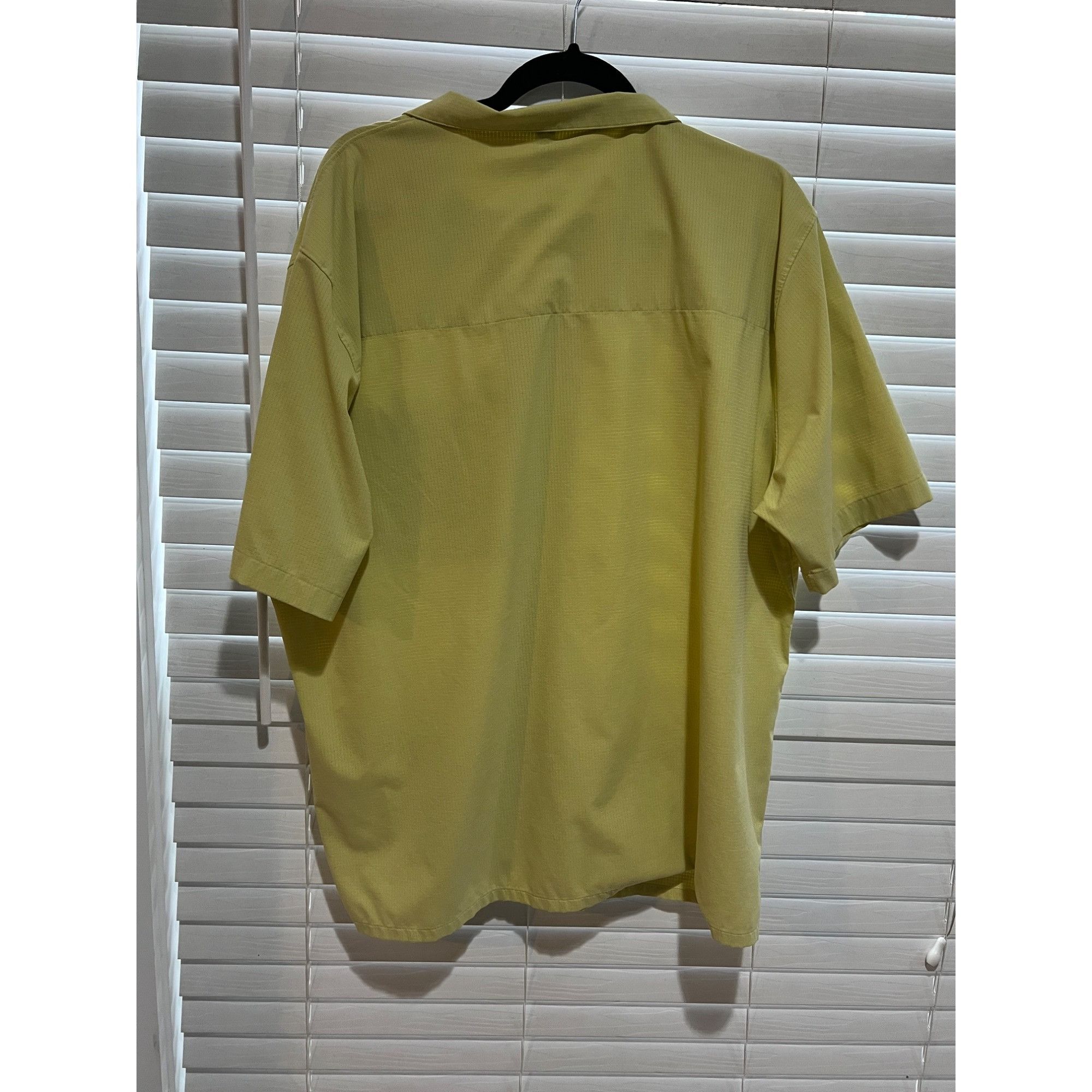 Lululemon Lululemon Short Sleeve Button Up Shirt - Size XL Size US XL / EU 56 / 4 - 4 Thumbnail