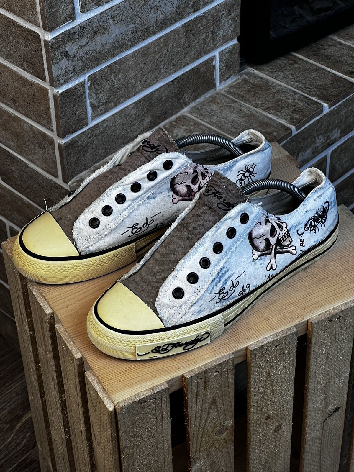 Christian Audigier × Ed Hardy × Vintage Ed Hardy Vintage Skulls Woman’s Beige Shoes Size US 8 / IT 38 - 2 Thumbnail
