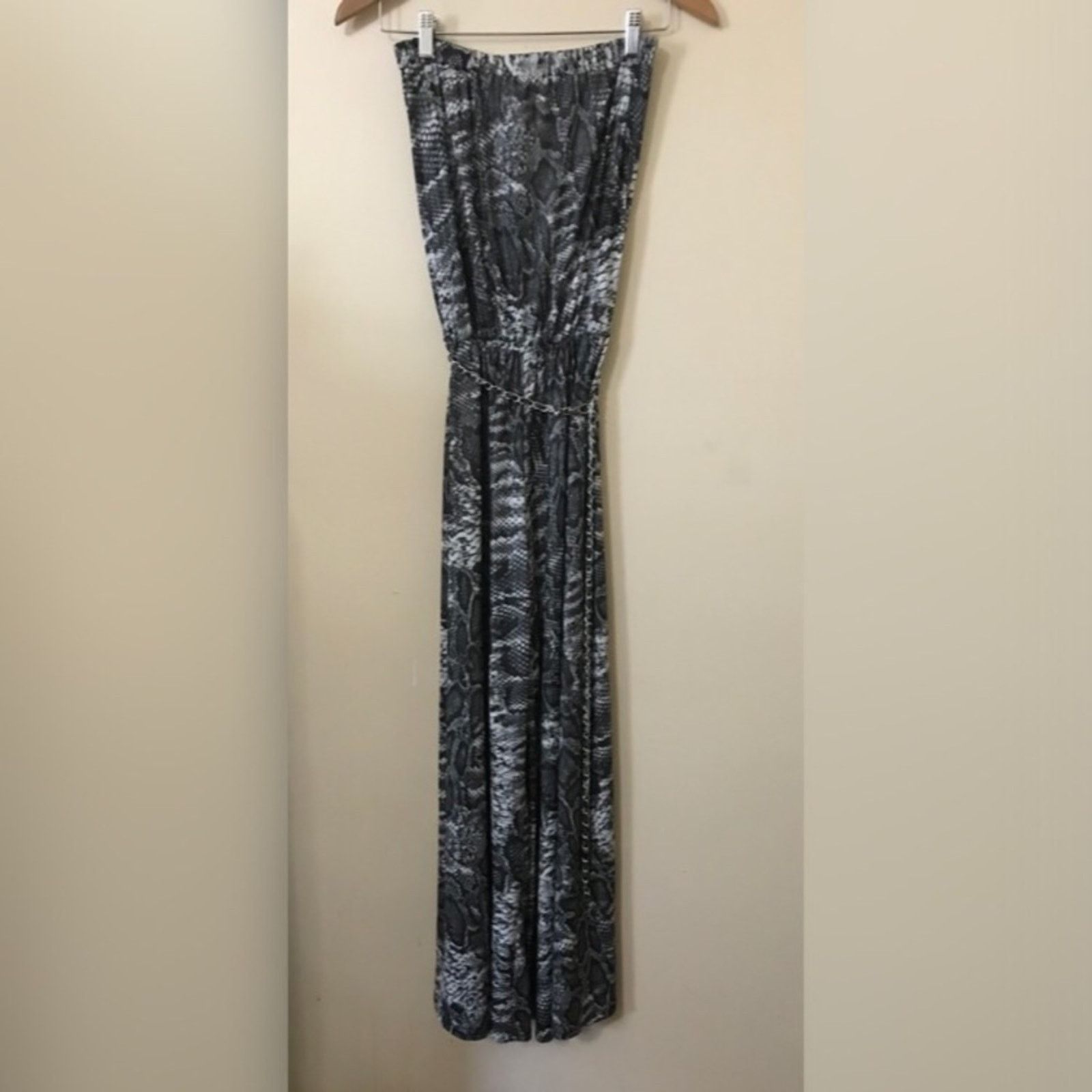 Other NWT Prelude Strapless Jumpsuit With Chain Size 27" / US 4 / IT 40 - 1 Thumbnail