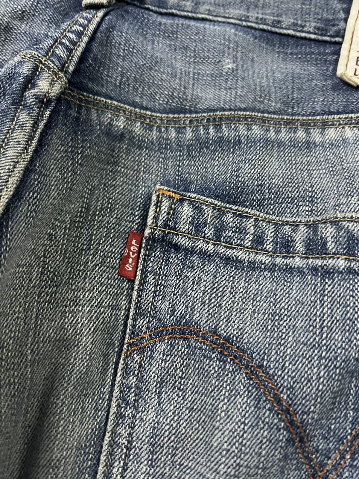 Levi's VINTAGE LEVIS 554 FADED BAGGYJEAN Size US 32 / EU 48 - 16 Thumbnail