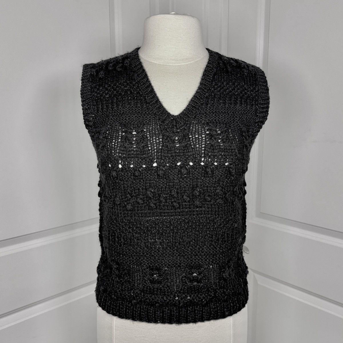 Esprit Vintage ESPRIT Wool Knit Sweater Vest – Black (S) Size US S / EU 44-46 / 1 - 2 Thumbnail