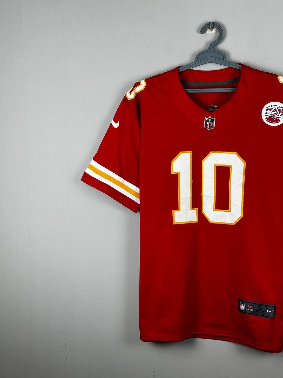 NFL Tyreek Hill #10 Kansas City Chiefs Nike Jersey Size S Size US S / EU 44-46 / 1 - 2 Thumbnail